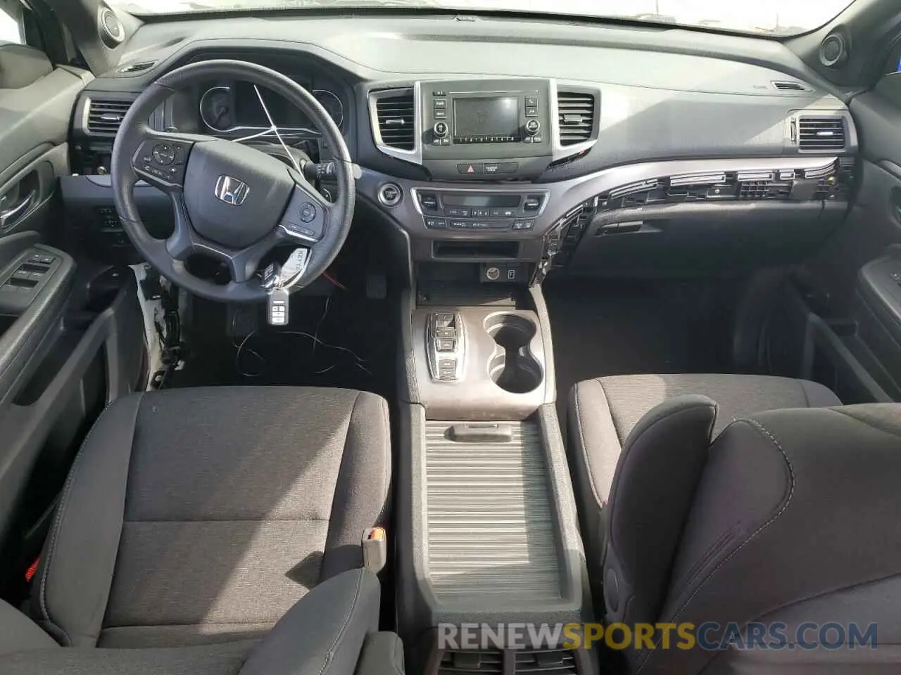 8 Photograph of a damaged car 5FNYF8H22KB016114 HONDA PASSPORT 2019