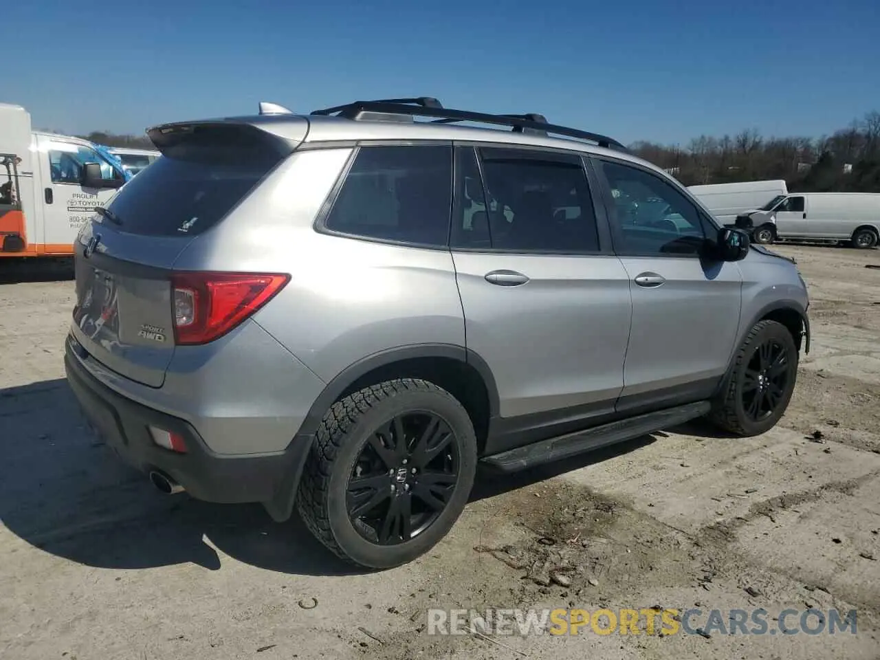 3 Photograph of a damaged car 5FNYF8H24KB020004 HONDA PASSPORT 2019