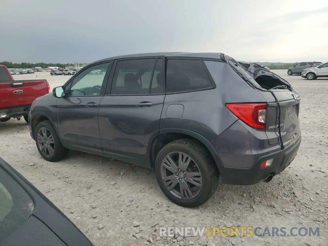 2 Photograph of a damaged car 5FNYF8H51KB027907 HONDA PASSPORT 2019
