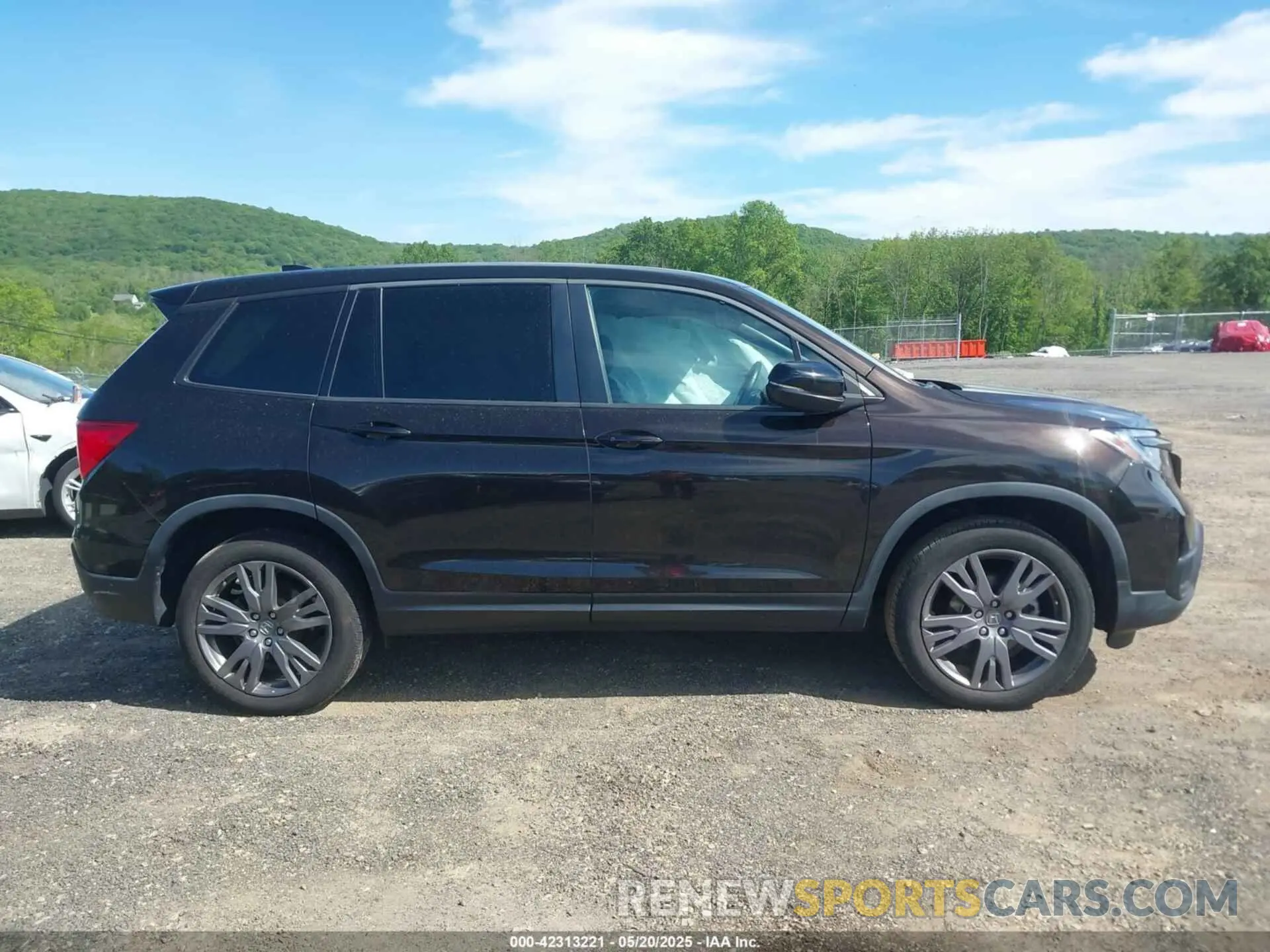 13 Photograph of a damaged car 5FNYF8H53KB014978 HONDA PASSPORT 2019