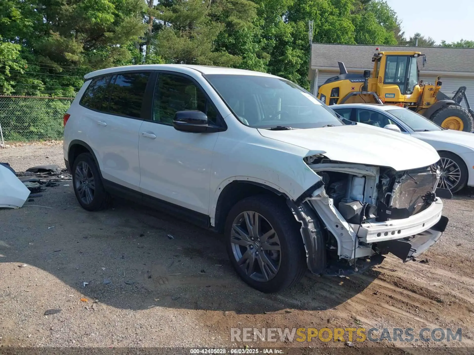 1 Photograph of a damaged car 5FNYF8H56KB029748 HONDA PASSPORT 2019