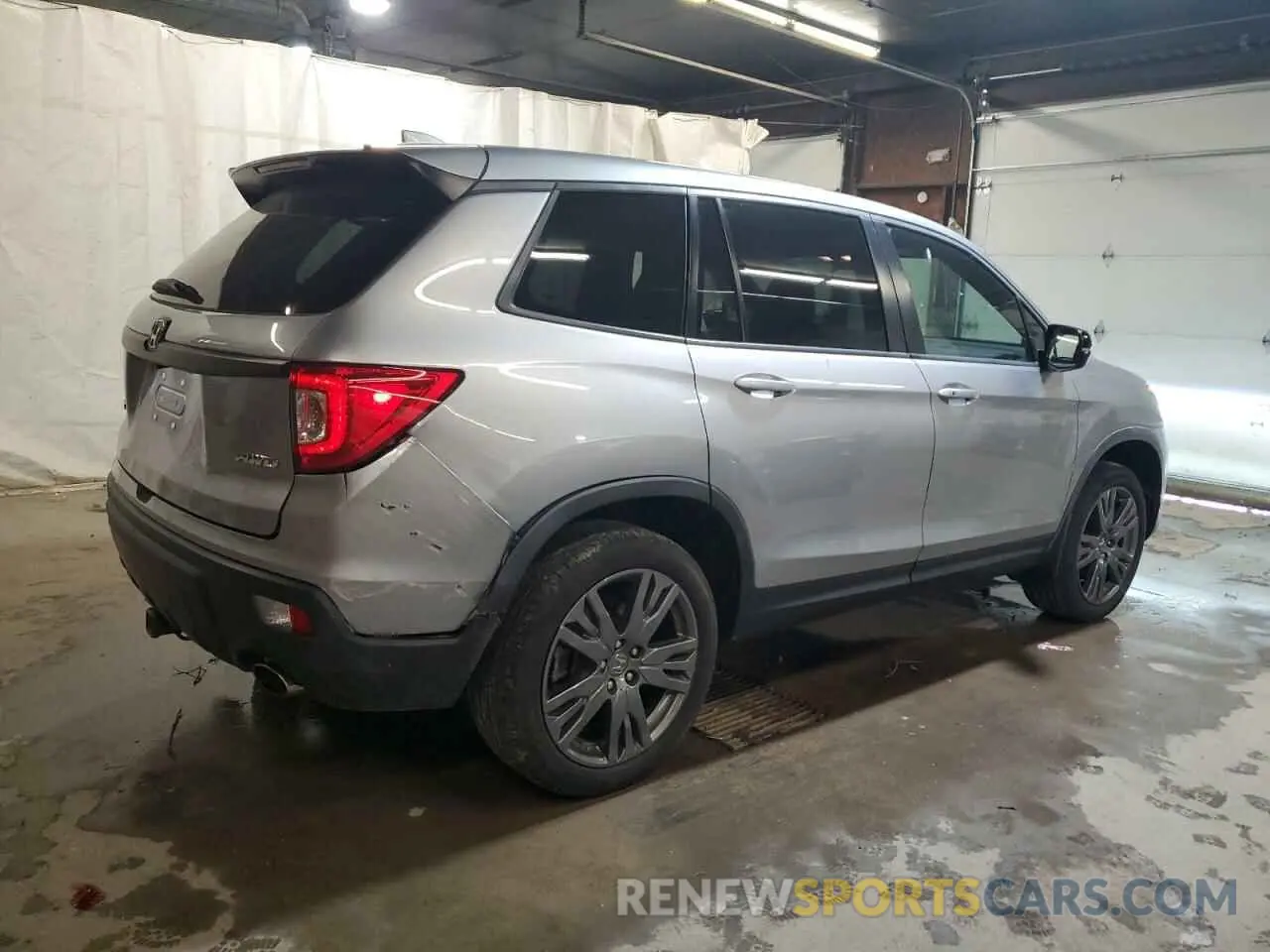 3 Photograph of a damaged car 5FNYF8H59KB019537 HONDA PASSPORT 2019