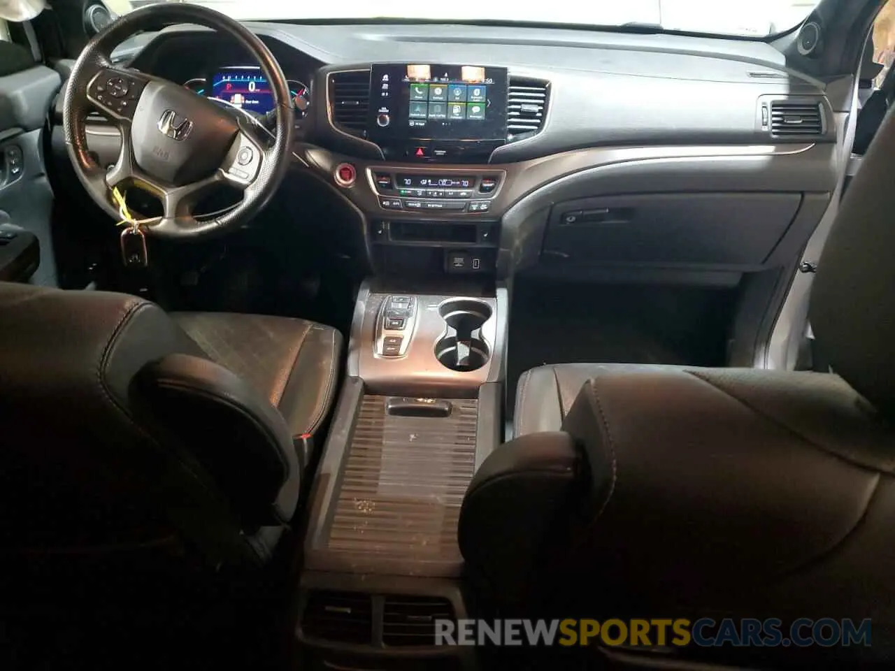 8 Photograph of a damaged car 5FNYF8H59KB019537 HONDA PASSPORT 2019