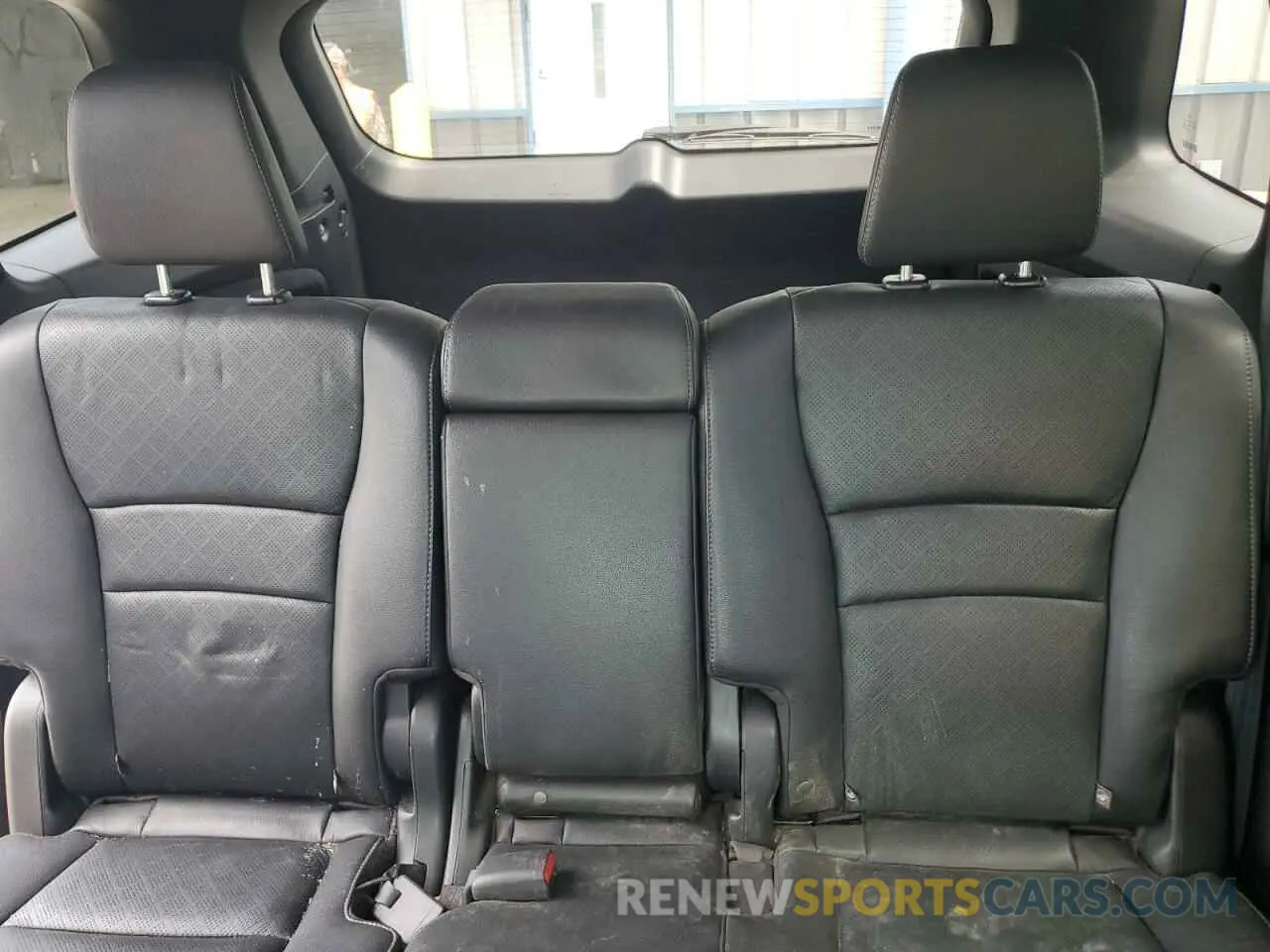 10 Photograph of a damaged car 5FNYF8H5XKB019773 HONDA PASSPORT 2019