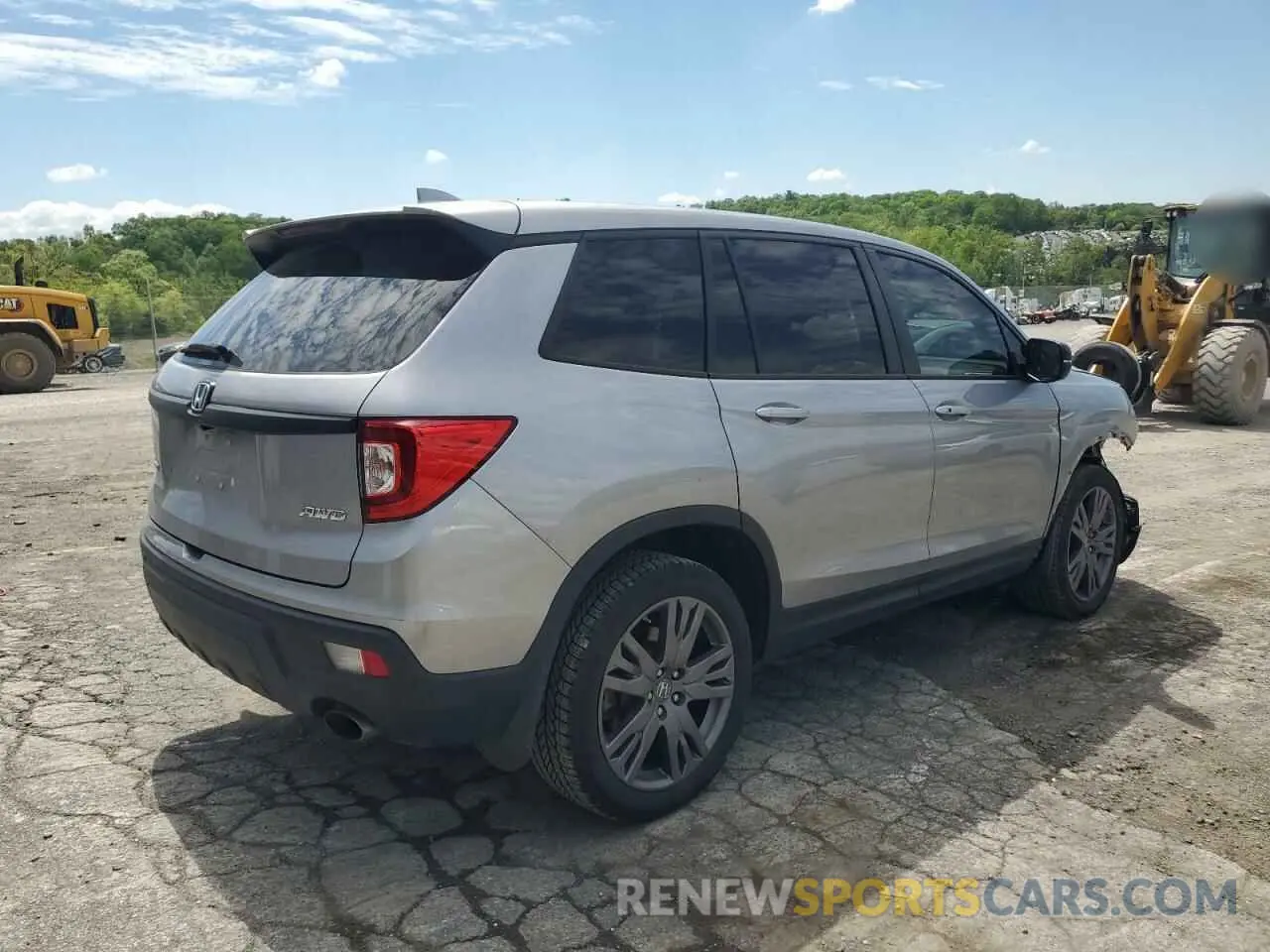 3 Photograph of a damaged car 5FNYF8H5XKB019773 HONDA PASSPORT 2019
