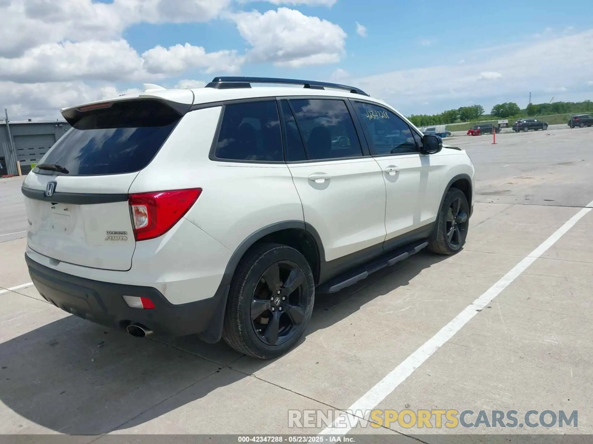 4 Photograph of a damaged car 5FNYF8H90KB002211 HONDA PASSPORT 2019