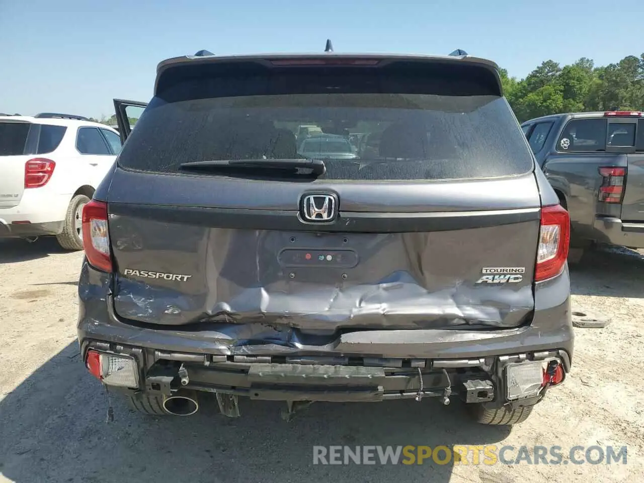 6 Photograph of a damaged car 5FNYF8H93KB007922 HONDA PASSPORT 2019