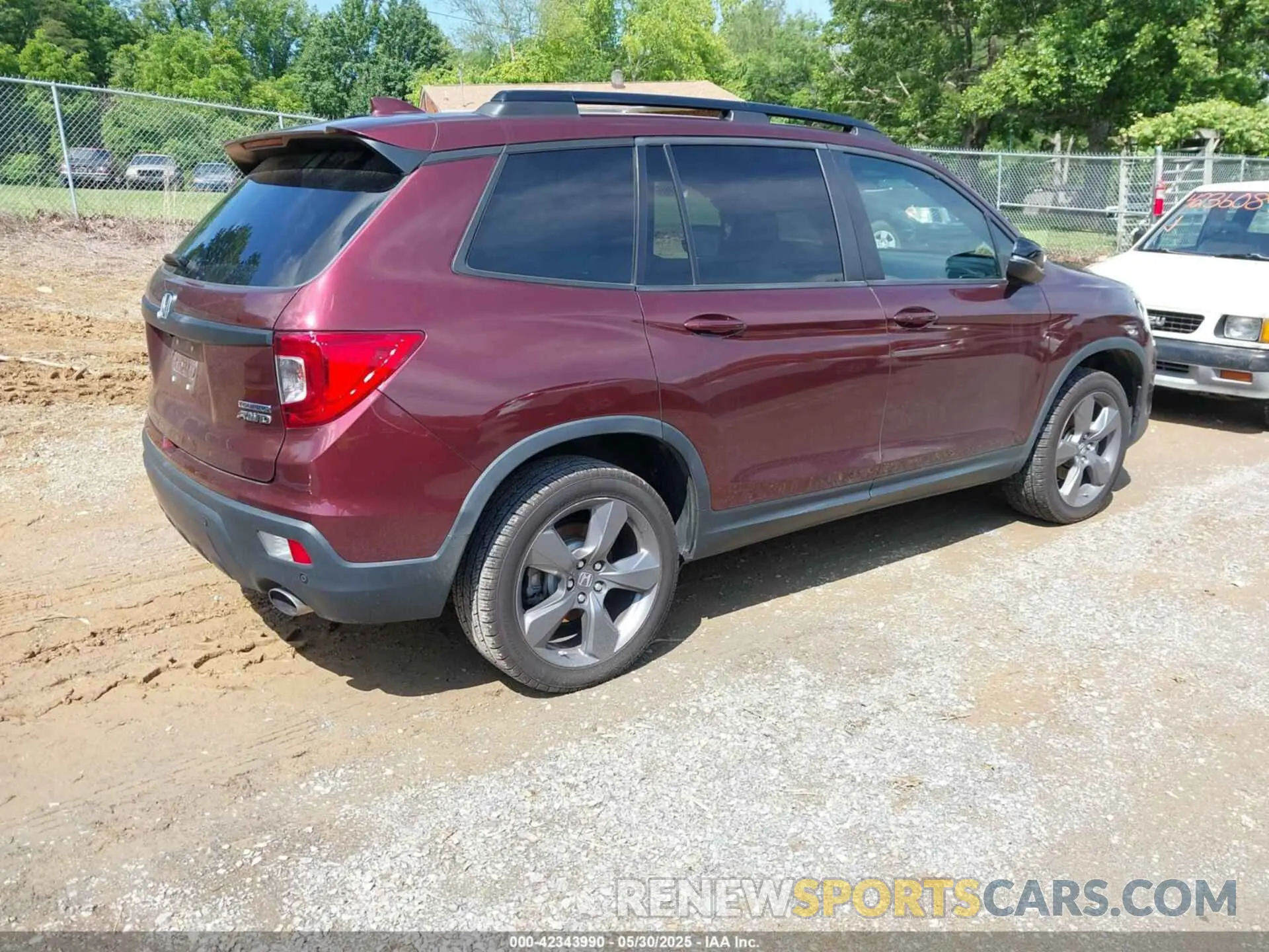 4 Photograph of a damaged car 5FNYF8H9XKB027990 HONDA PASSPORT 2019