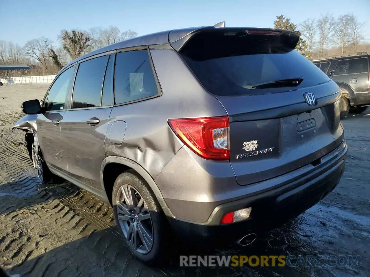 2 Photograph of a damaged car 5FNYF7H50LB000628 HONDA PASSPORT 2020