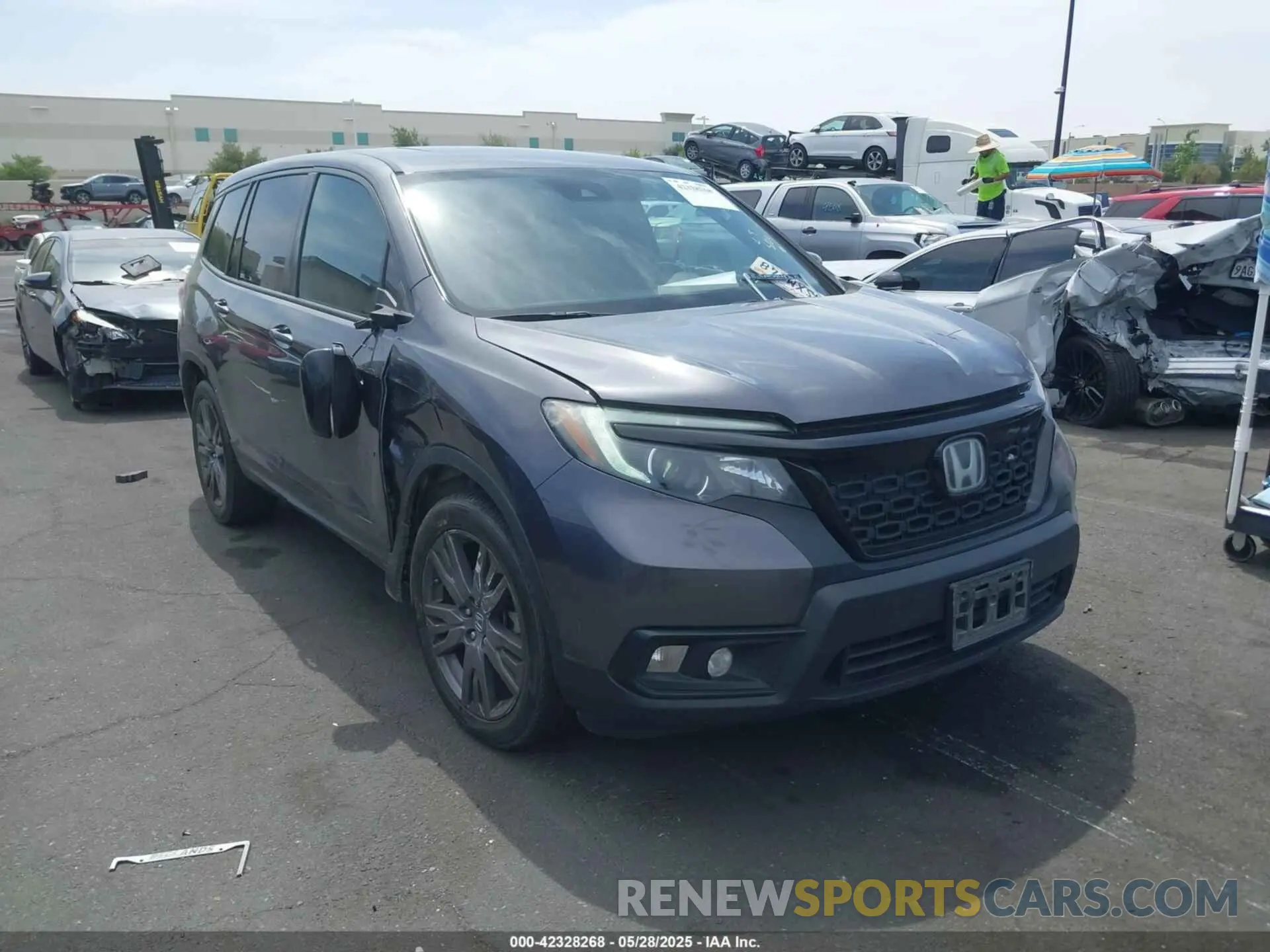 1 Photograph of a damaged car 5FNYF7H50LB005909 HONDA PASSPORT 2020