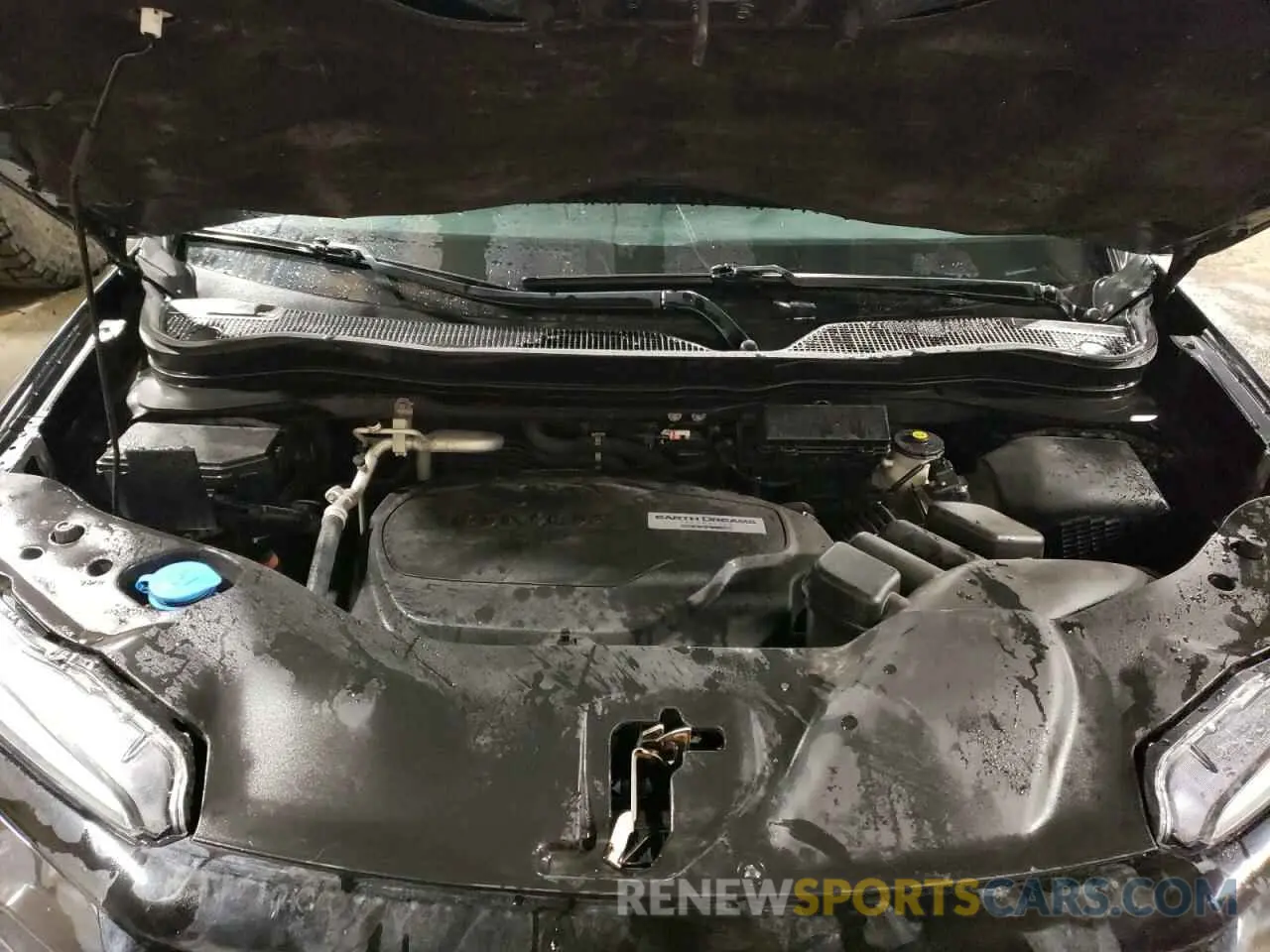 12 Photograph of a damaged car 5FNYF7H55LB000561 HONDA PASSPORT 2020