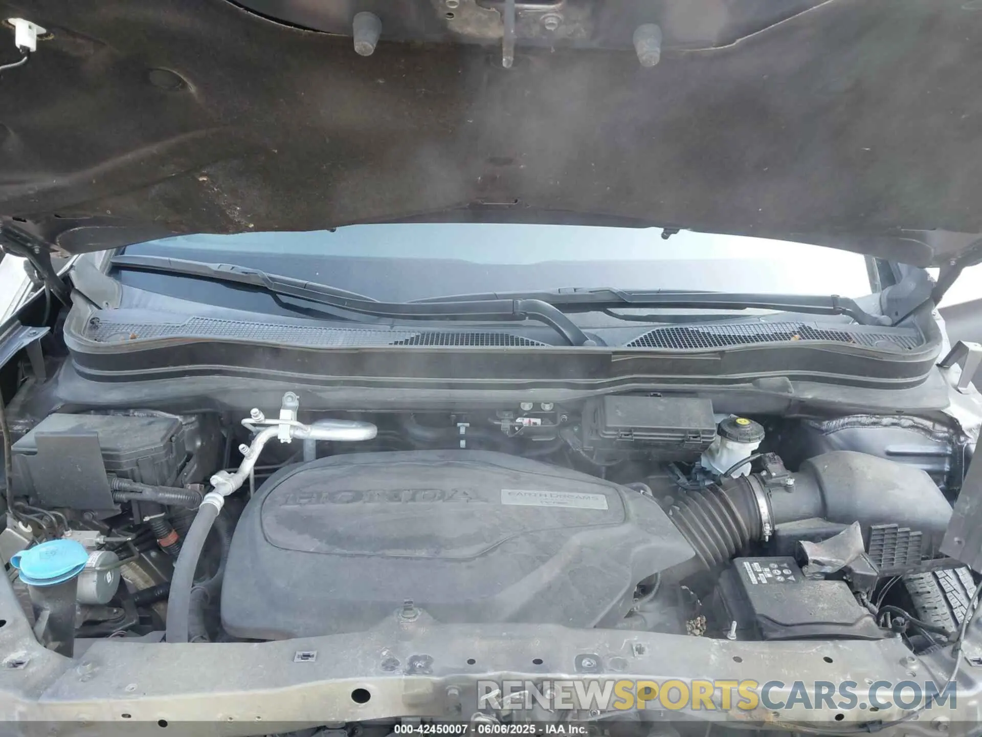 10 Photograph of a damaged car 5FNYF7H56LB003629 HONDA PASSPORT 2020