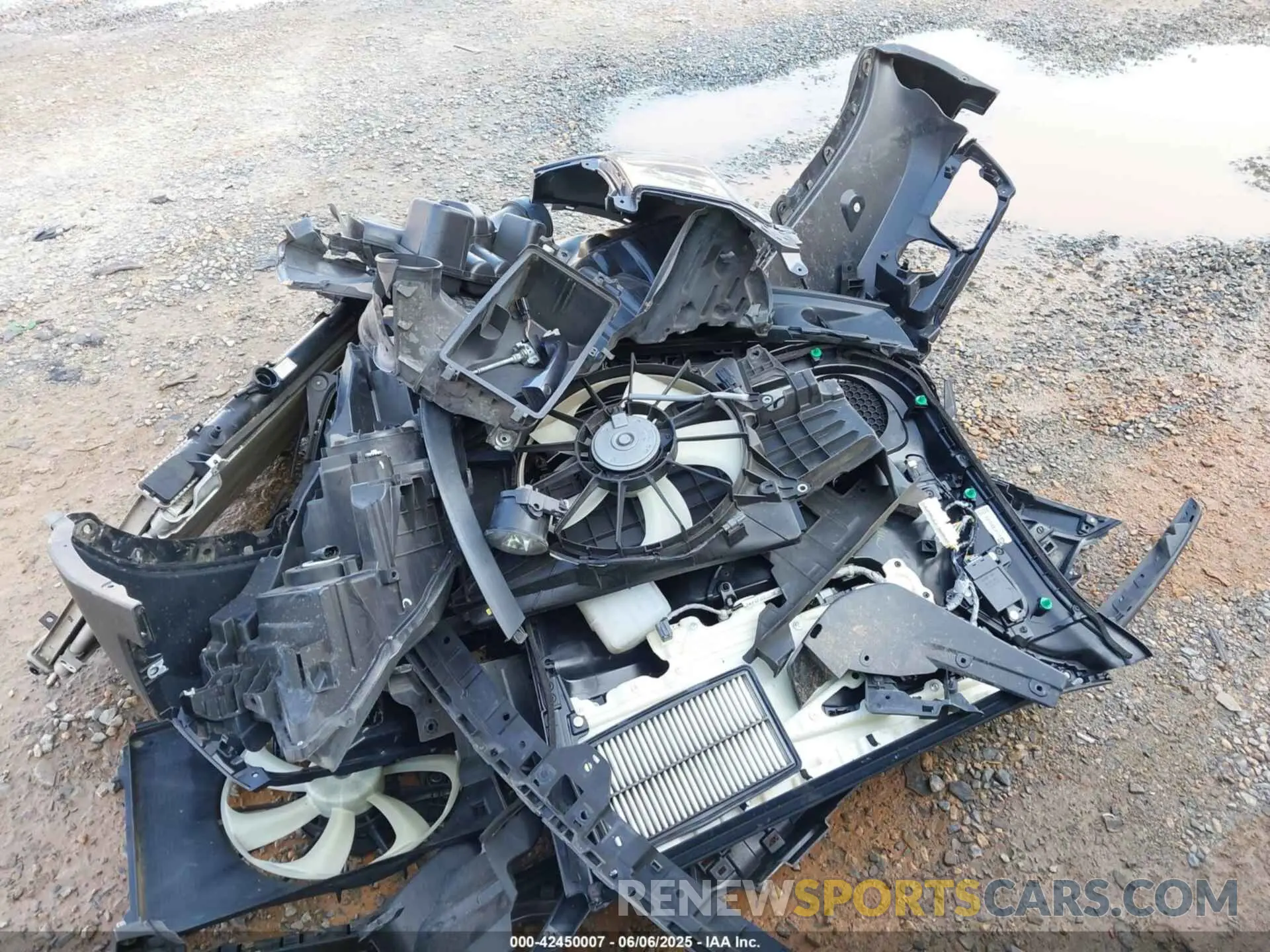 12 Photograph of a damaged car 5FNYF7H56LB003629 HONDA PASSPORT 2020