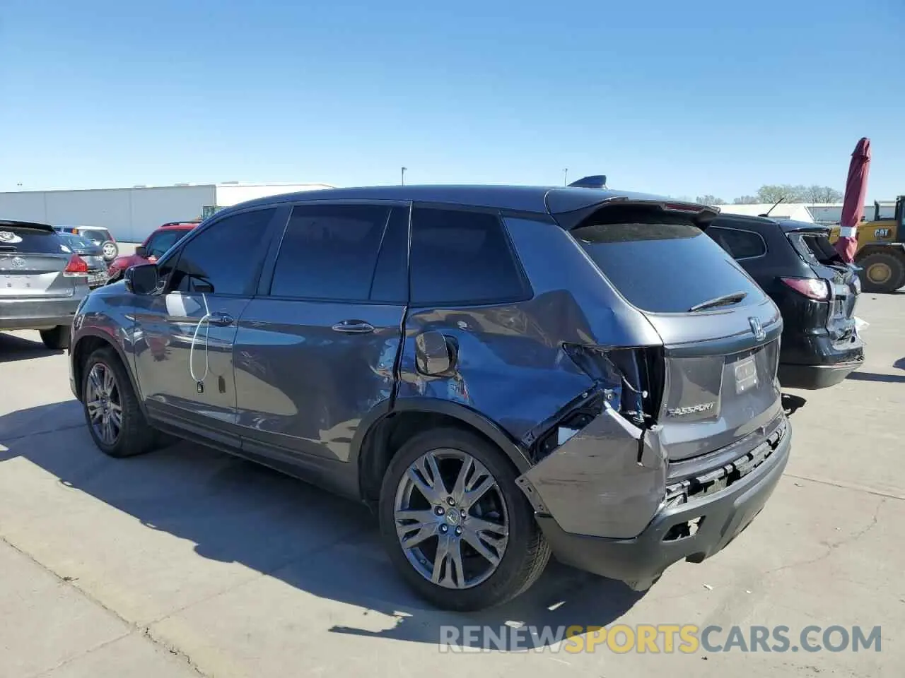 2 Photograph of a damaged car 5FNYF7H57LB001582 HONDA PASSPORT 2020