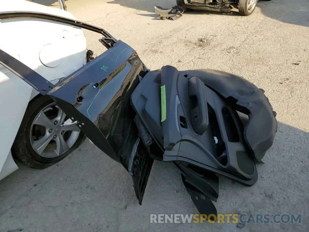 13 Photograph of a damaged car 5FNYF7H58LB005687 HONDA PASSPORT 2020