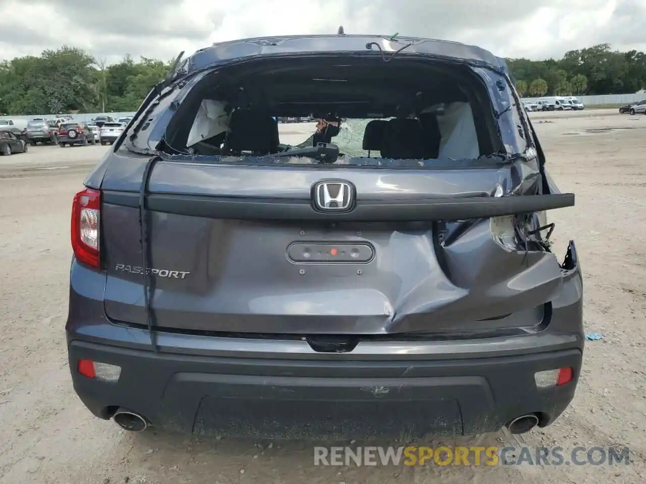 6 Photograph of a damaged car 5FNYF7H59LB002538 HONDA PASSPORT 2020