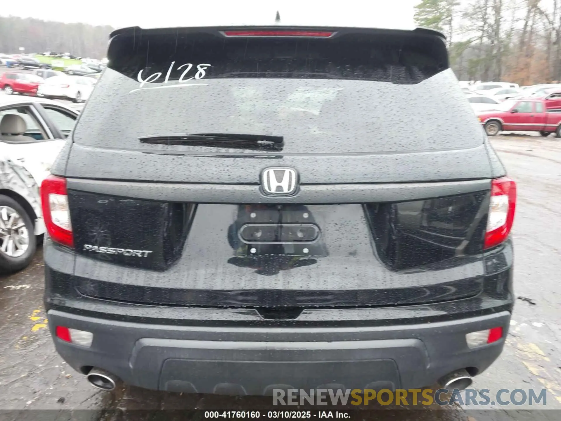 15 Photograph of a damaged car 5FNYF7H5XLB006128 HONDA PASSPORT 2020