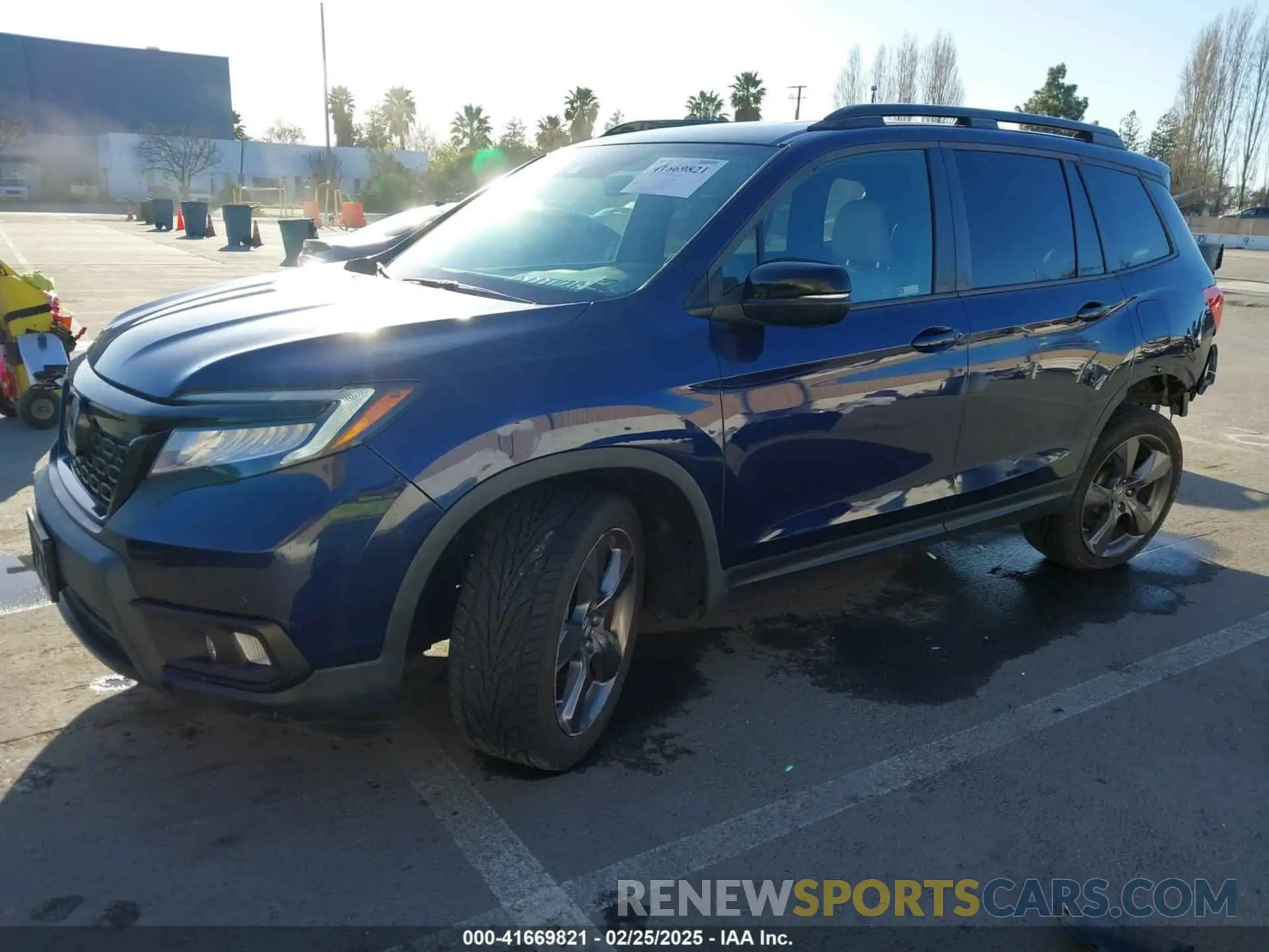 2 Photograph of a damaged car 5FNYF7H90LB004665 HONDA PASSPORT 2020