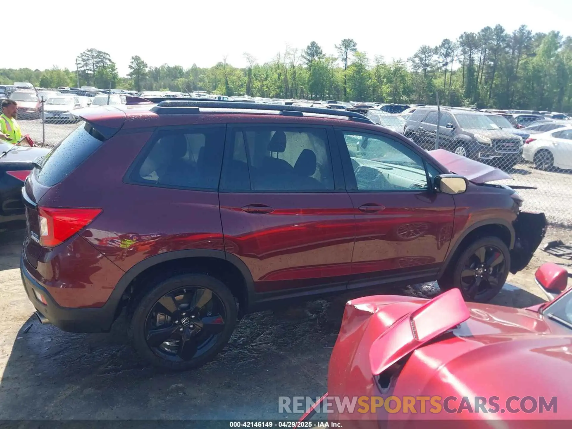 13 Photograph of a damaged car 5FNYF8H07LB001219 HONDA PASSPORT 2020