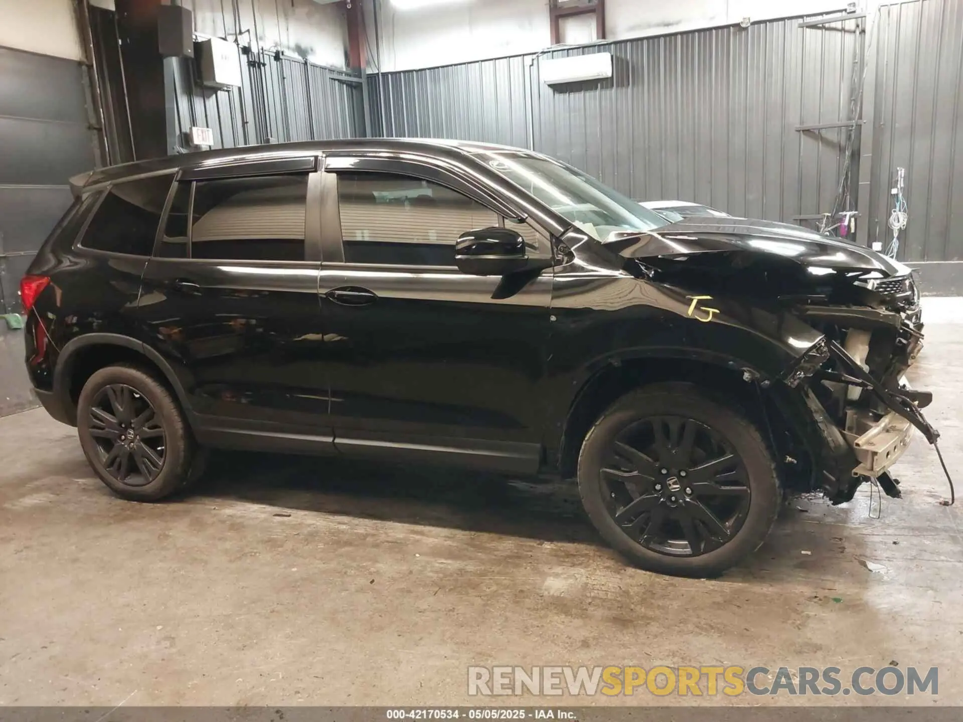 14 Photograph of a damaged car 5FNYF8H22LB015661 HONDA PASSPORT 2020