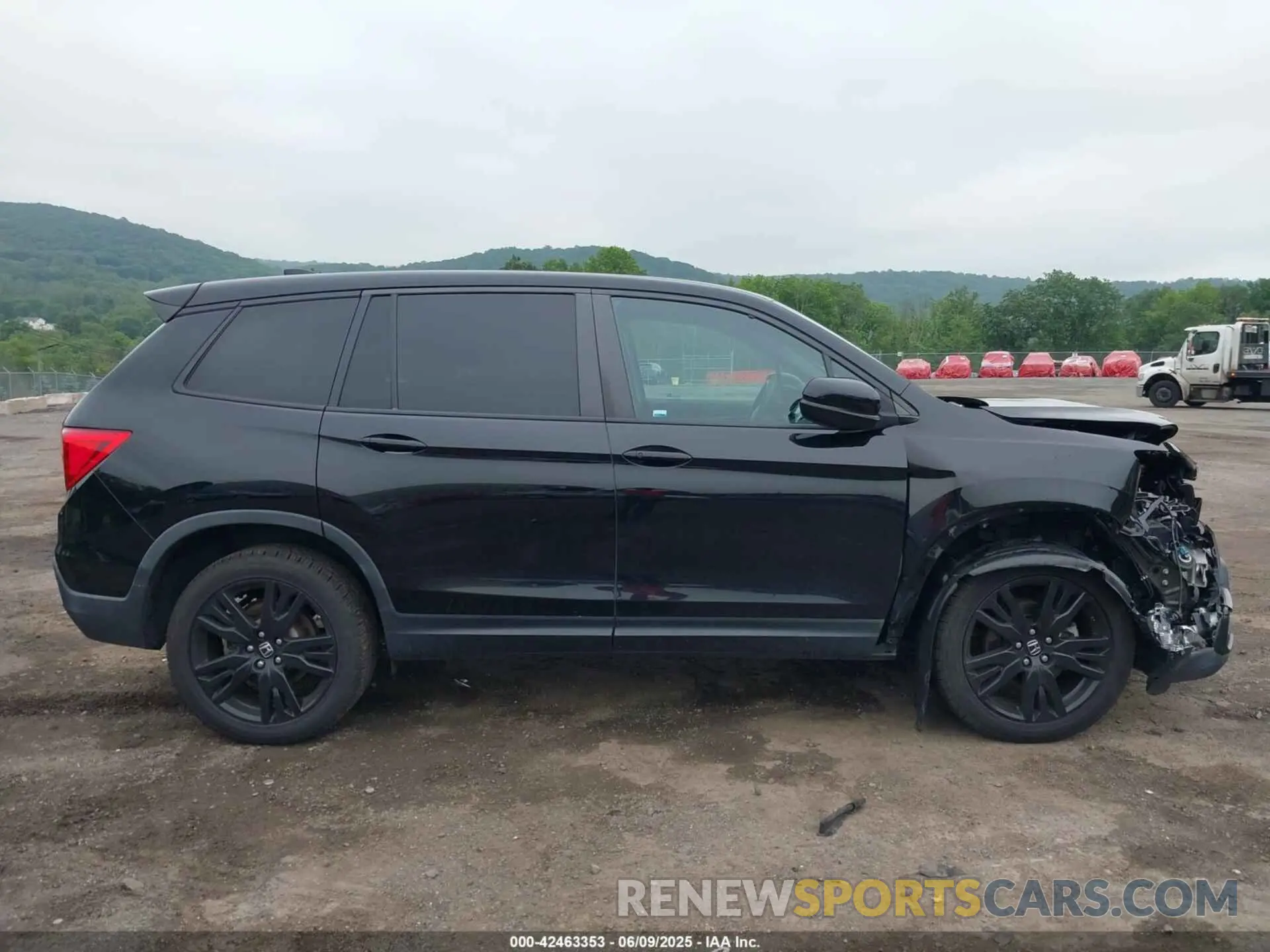 13 Photograph of a damaged car 5FNYF8H25LB012768 HONDA PASSPORT 2020