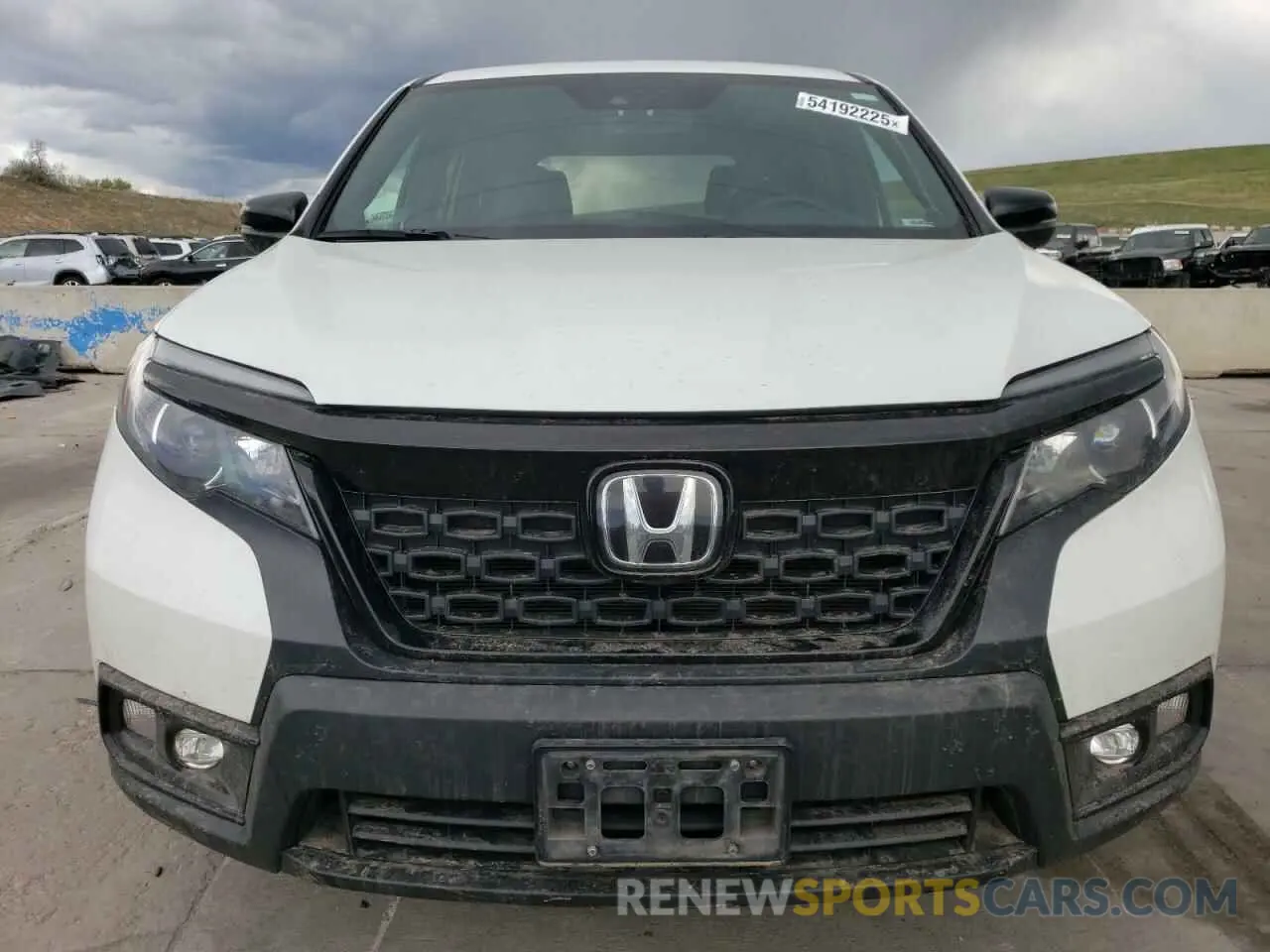 5 Photograph of a damaged car 5FNYF8H50LB005186 HONDA PASSPORT 2020