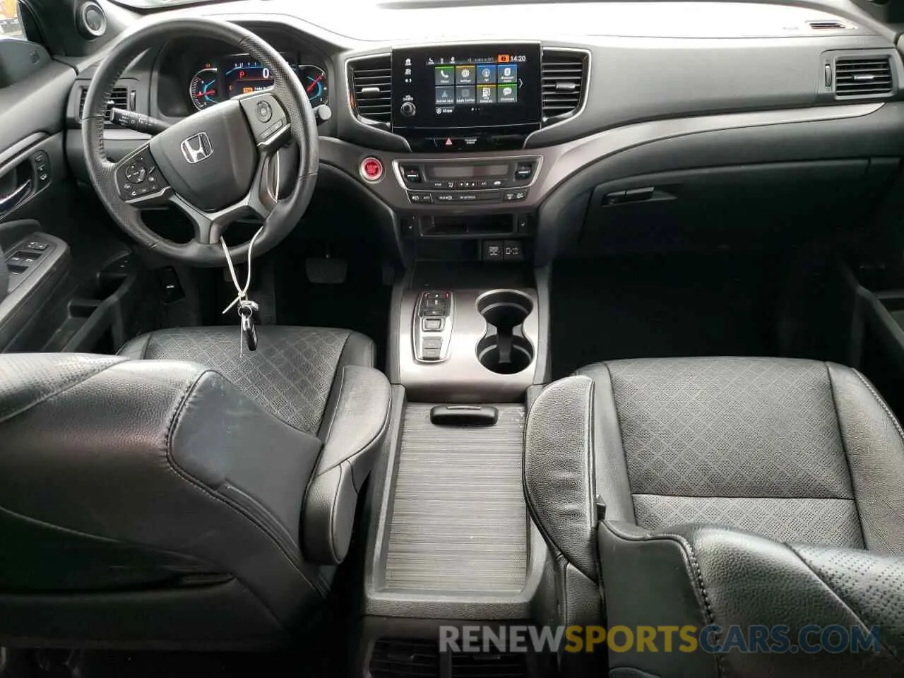 8 Photograph of a damaged car 5FNYF8H50LB005186 HONDA PASSPORT 2020