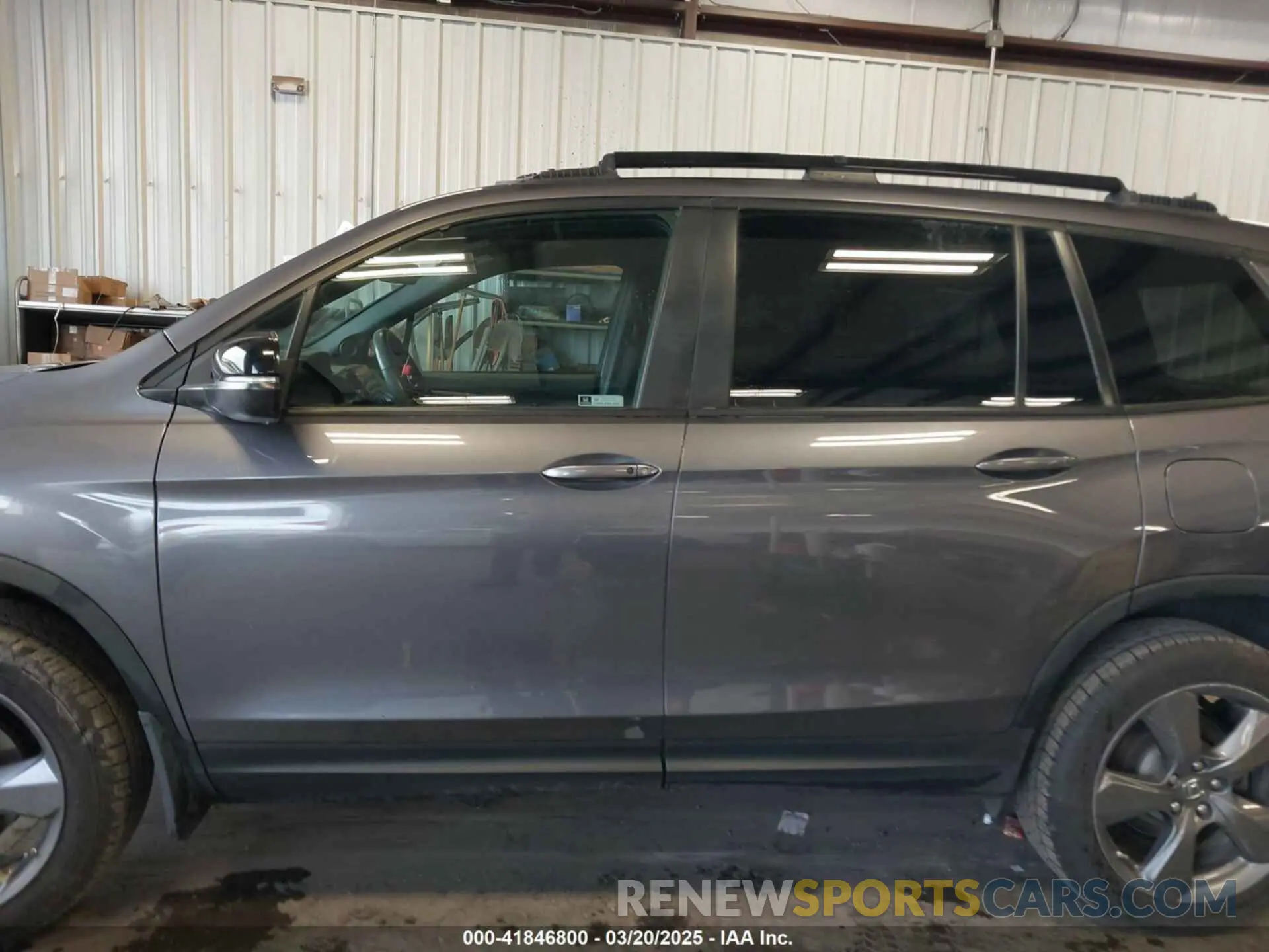 15 Photograph of a damaged car 5FNYF8H50LB006189 HONDA PASSPORT 2020