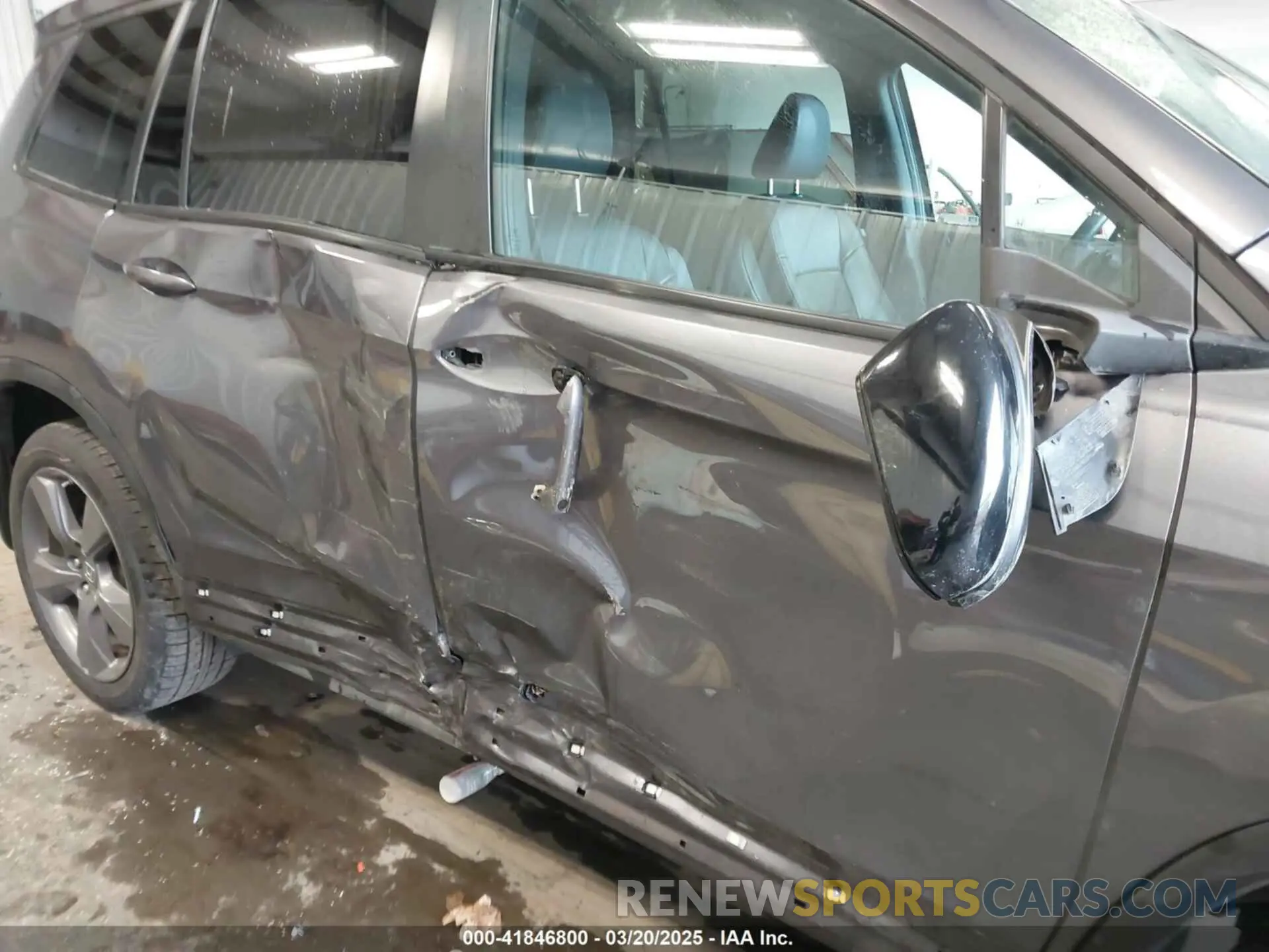 18 Photograph of a damaged car 5FNYF8H50LB006189 HONDA PASSPORT 2020