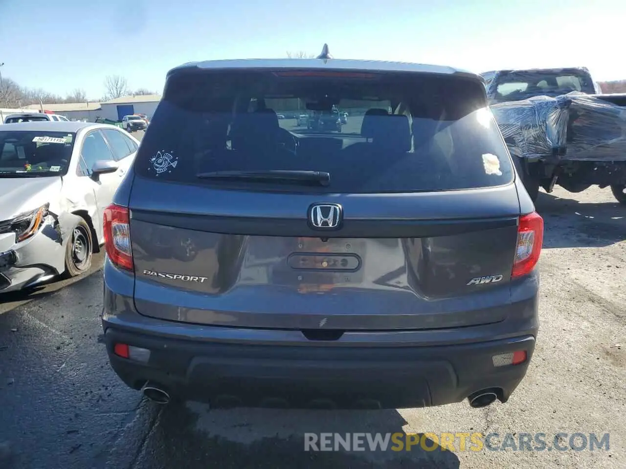 6 Photograph of a damaged car 5FNYF8H51LB016178 HONDA PASSPORT 2020