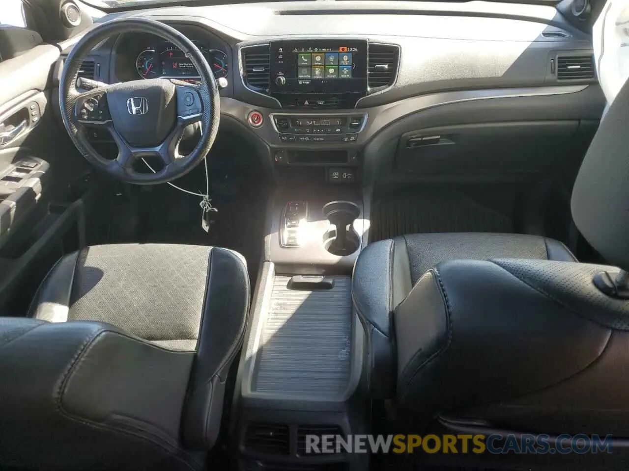 8 Photograph of a damaged car 5FNYF8H51LB016178 HONDA PASSPORT 2020