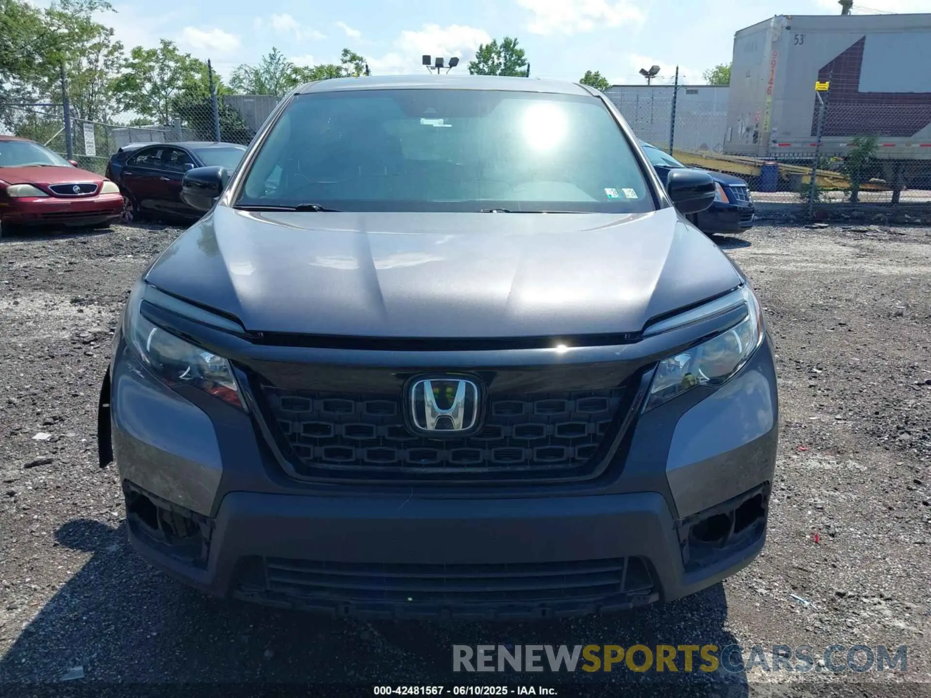 11 Photograph of a damaged car 5FNYF8H52LB008381 HONDA PASSPORT 2020