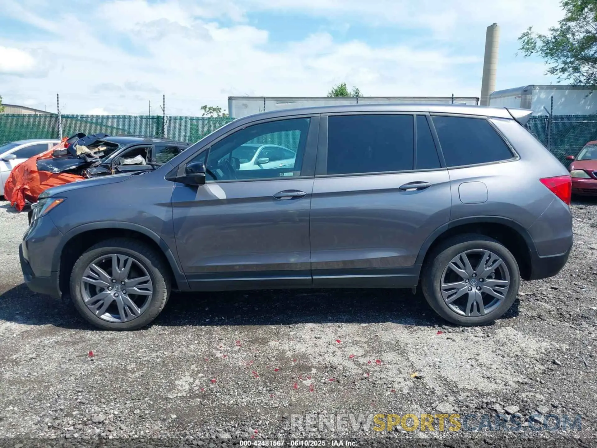 13 Photograph of a damaged car 5FNYF8H52LB008381 HONDA PASSPORT 2020