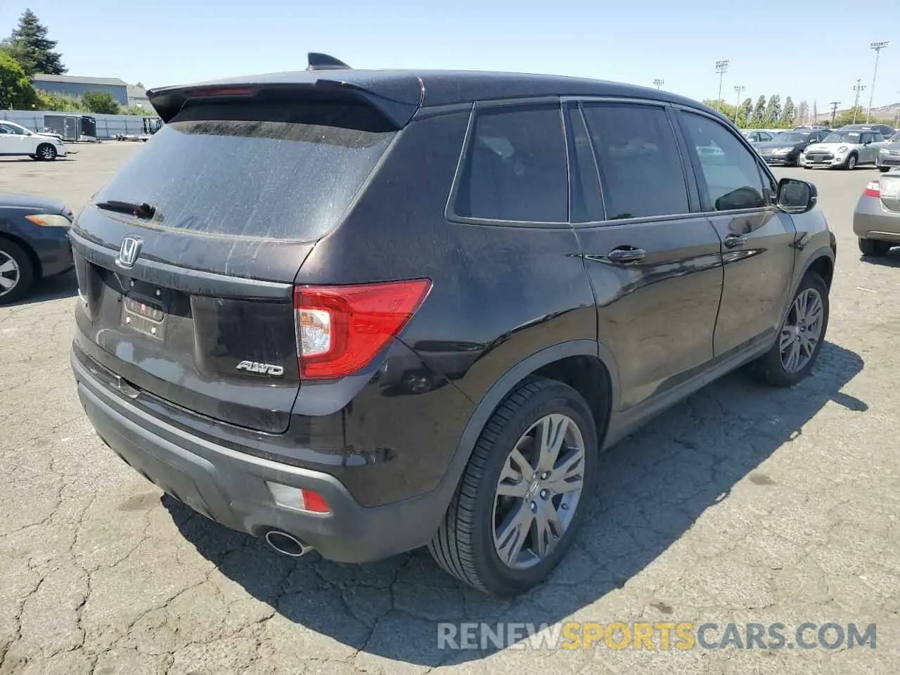 3 Photograph of a damaged car 5FNYF8H54LB000315 HONDA PASSPORT 2020