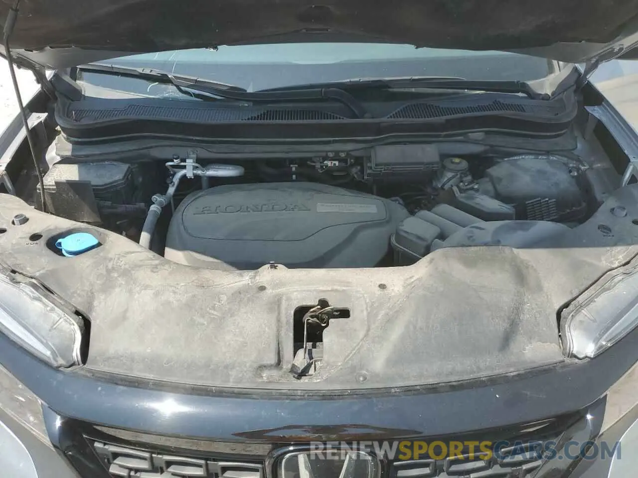 11 Photograph of a damaged car 5FNYF8H56LB006407 HONDA PASSPORT 2020