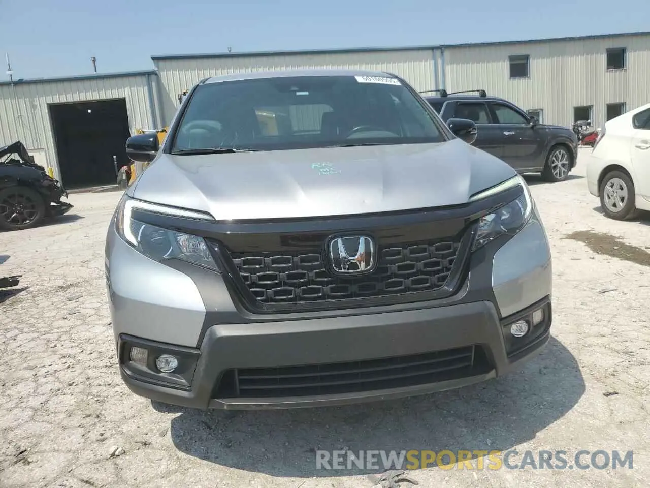 5 Photograph of a damaged car 5FNYF8H56LB006407 HONDA PASSPORT 2020