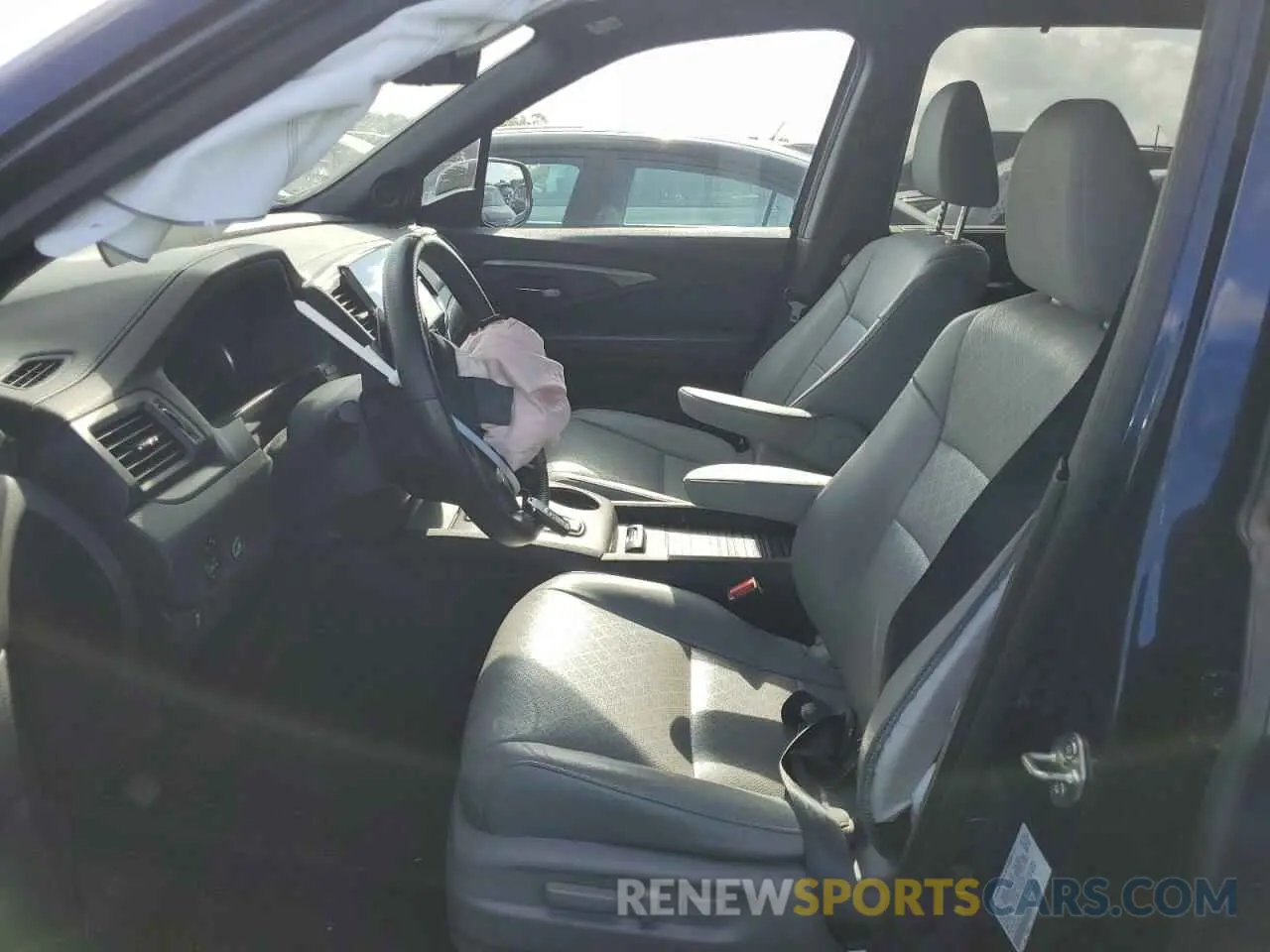 7 Photograph of a damaged car 5FNYF8H57LB015486 HONDA PASSPORT 2020