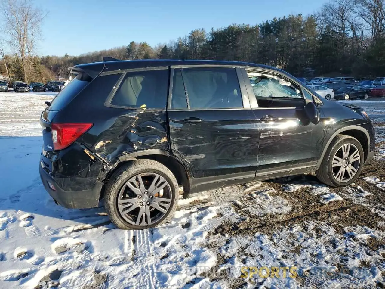 3 Photograph of a damaged car 5FNYF8H57LB019912 HONDA PASSPORT 2020