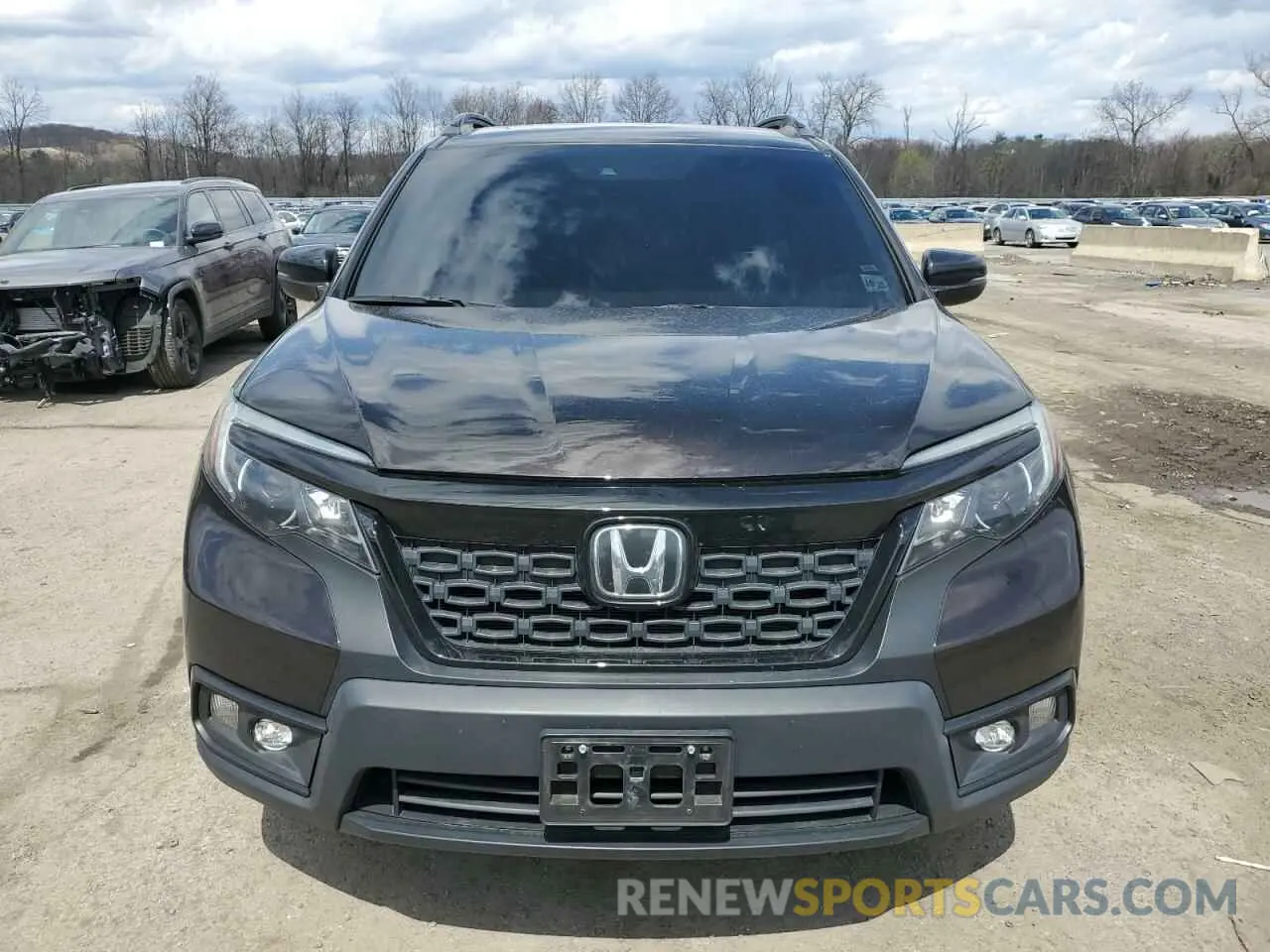 5 Photograph of a damaged car 5FNYF8H59LB007566 HONDA PASSPORT 2020