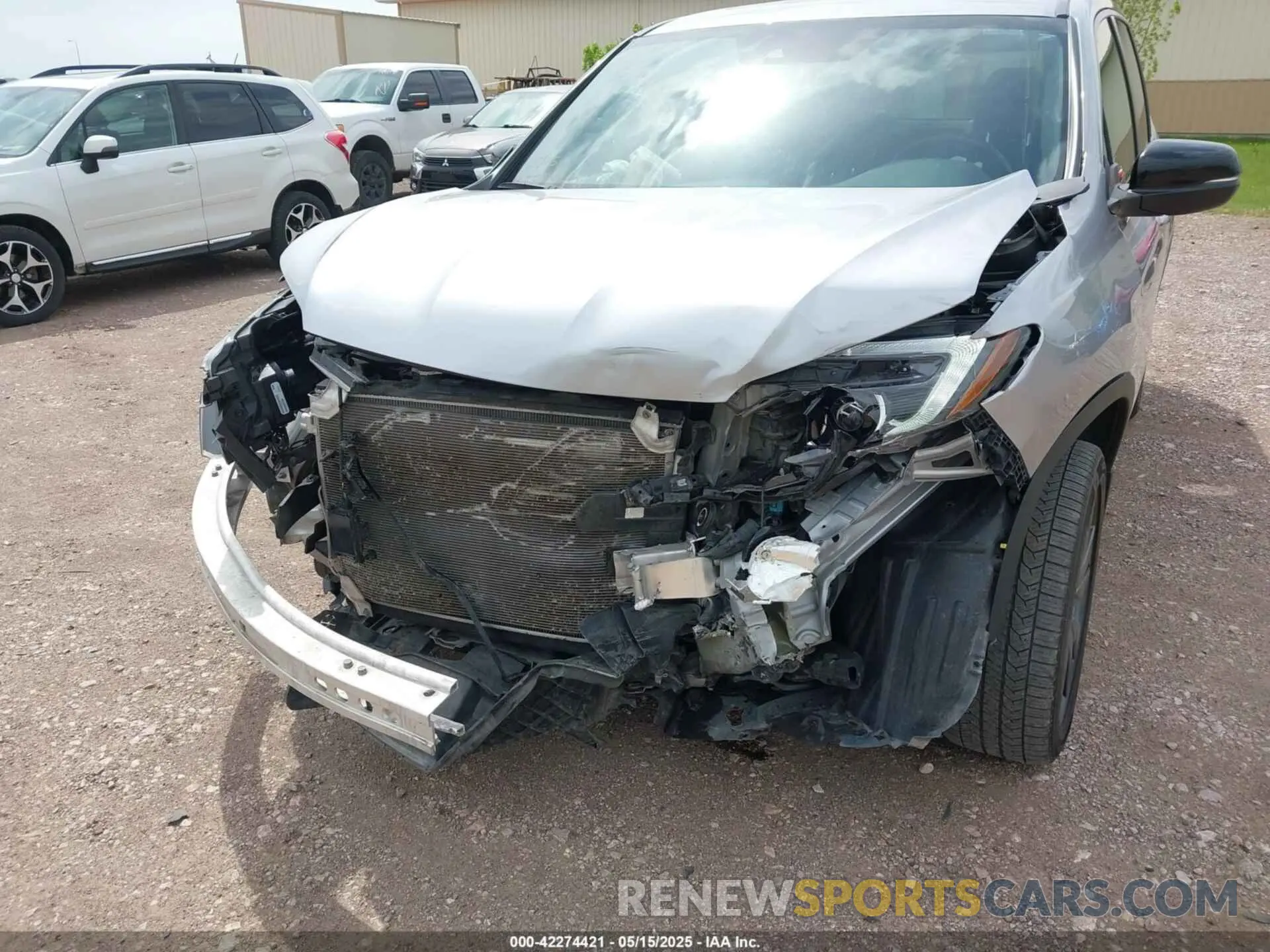 6 Photograph of a damaged car 5FNYF8H59LB014260 HONDA PASSPORT 2020