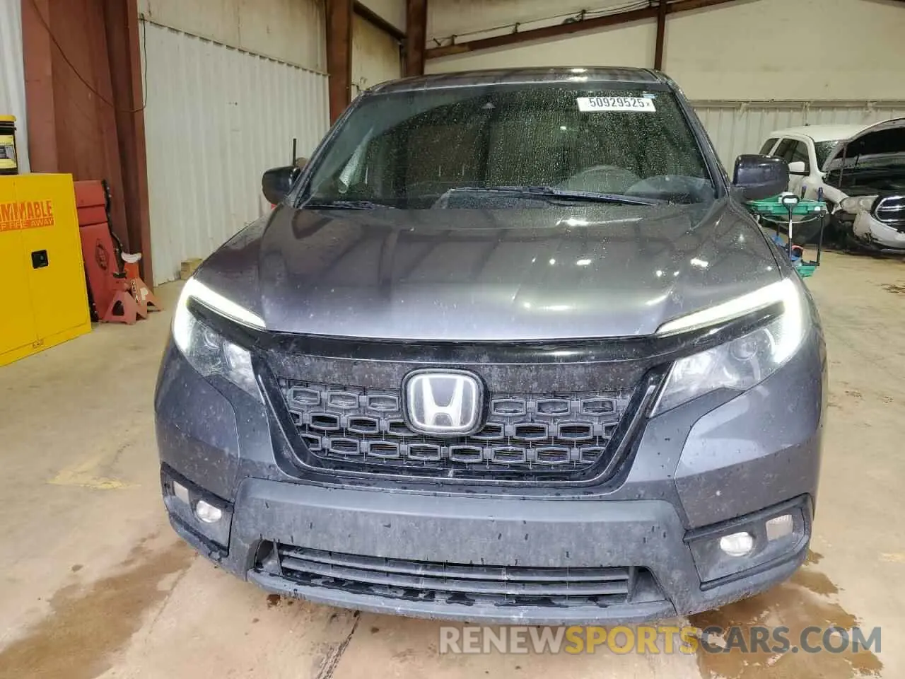5 Photograph of a damaged car 5FNYF7H26MB008613 HONDA PASSPORT 2021