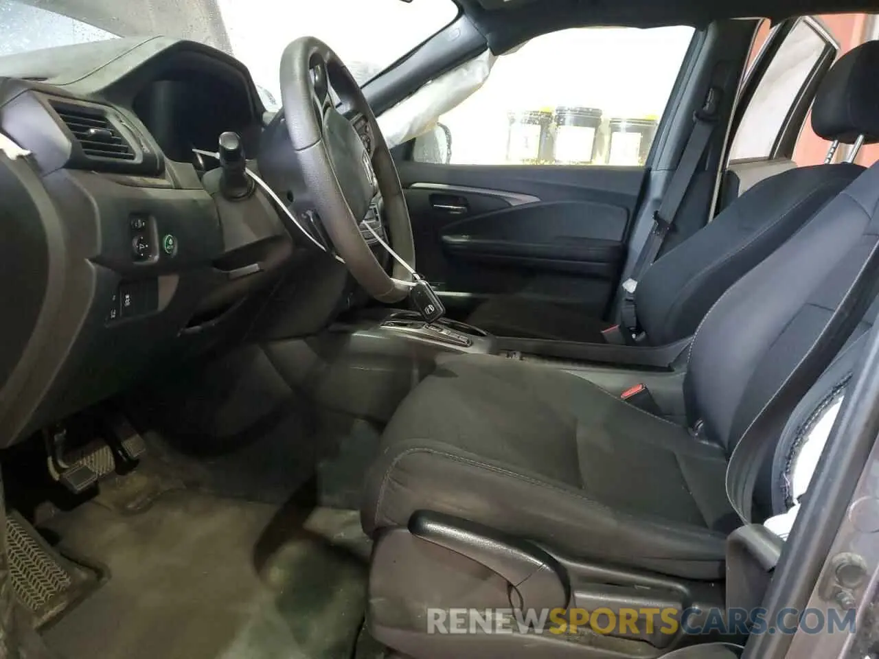 7 Photograph of a damaged car 5FNYF7H26MB008613 HONDA PASSPORT 2021