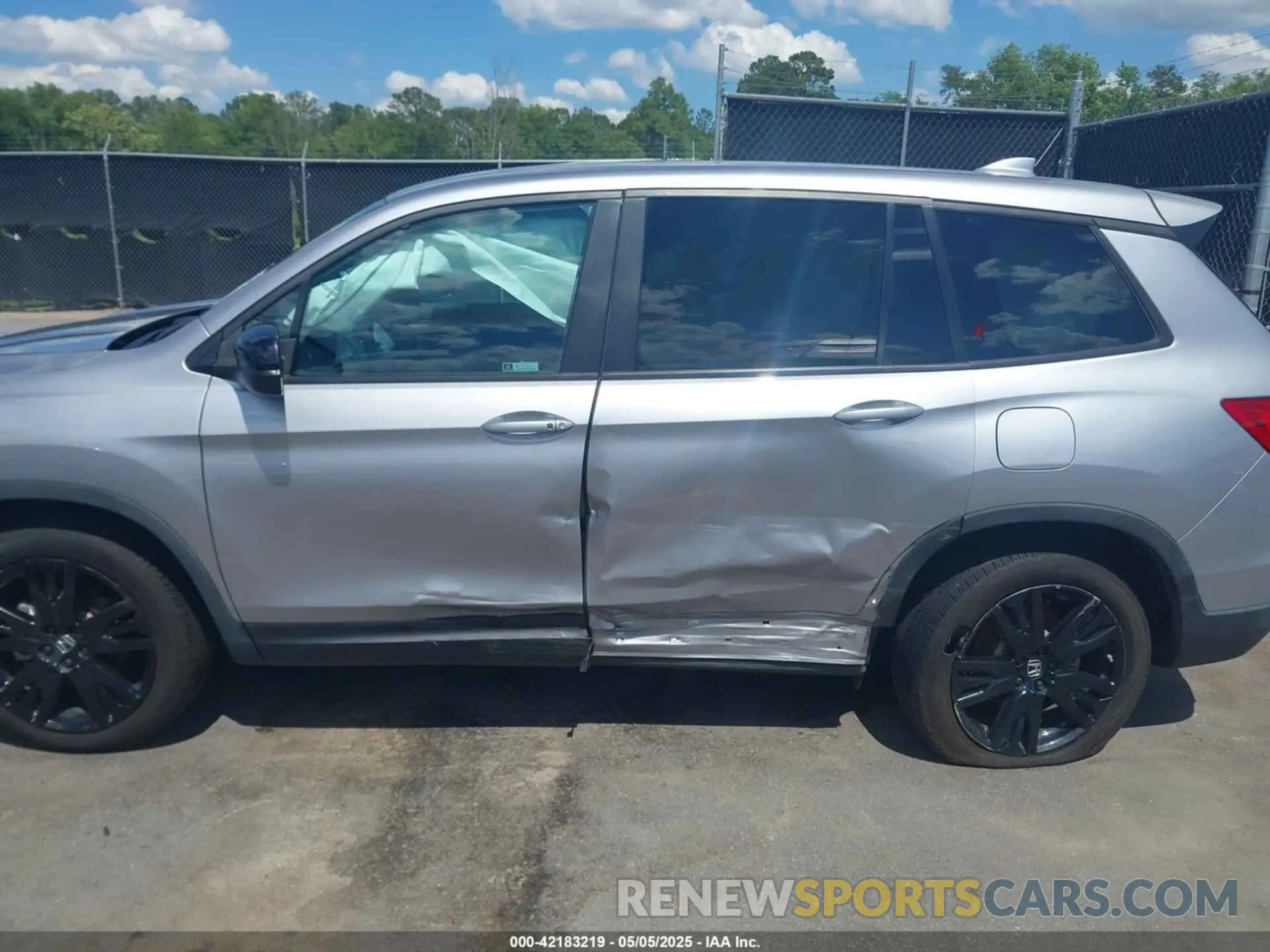 14 Photograph of a damaged car 5FNYF7H27MB003467 HONDA PASSPORT 2021