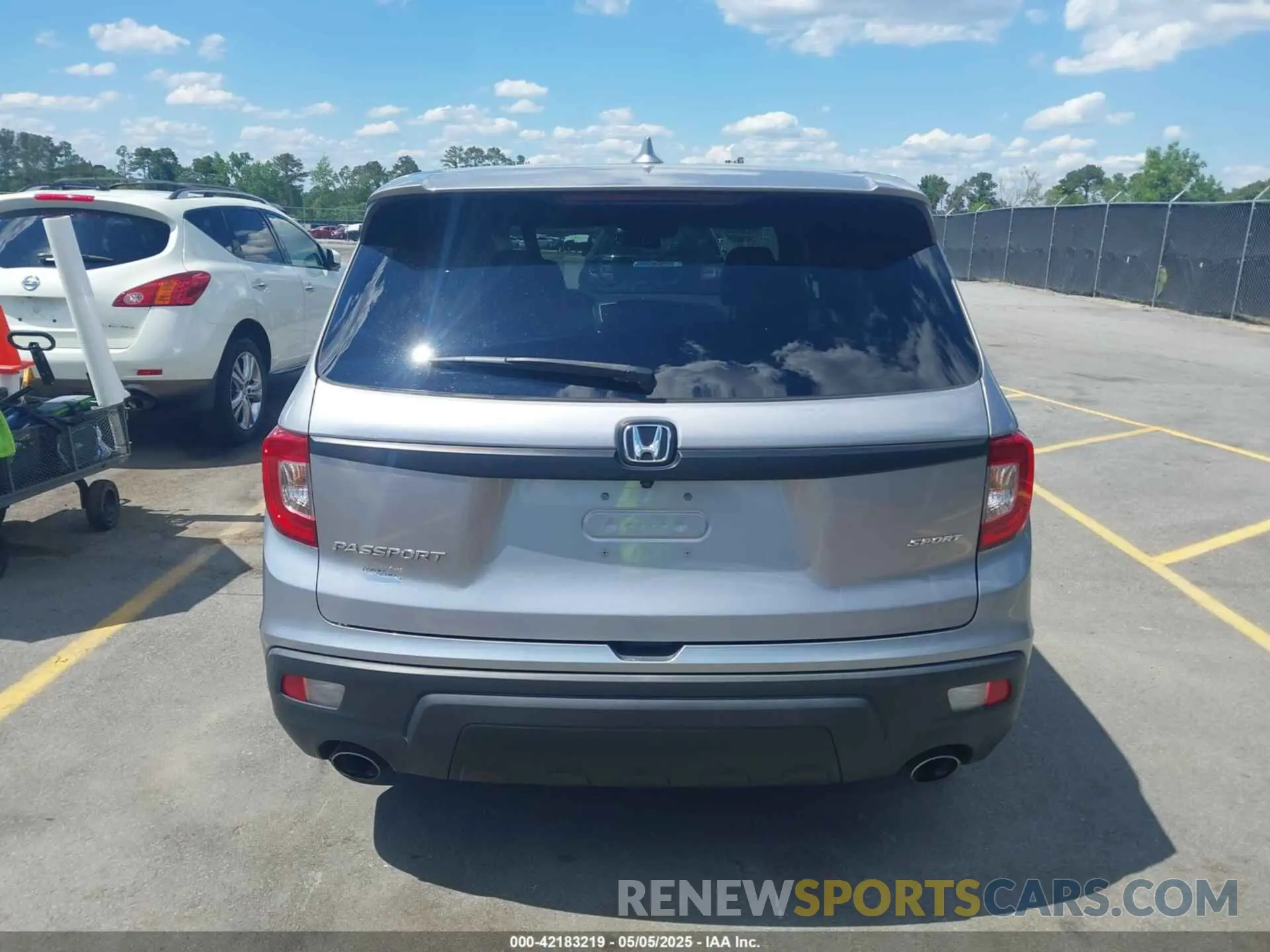 16 Photograph of a damaged car 5FNYF7H27MB003467 HONDA PASSPORT 2021