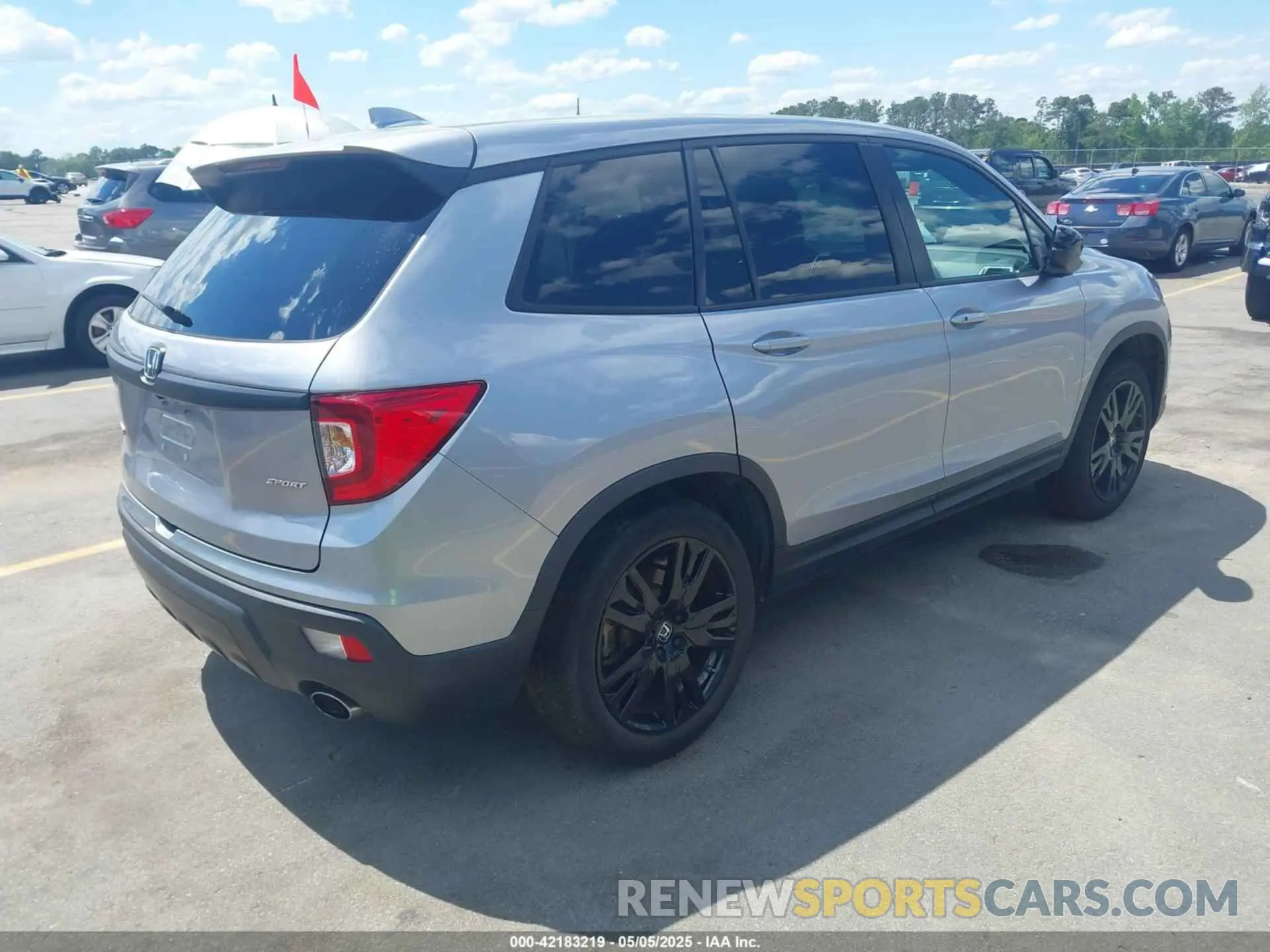 4 Photograph of a damaged car 5FNYF7H27MB003467 HONDA PASSPORT 2021