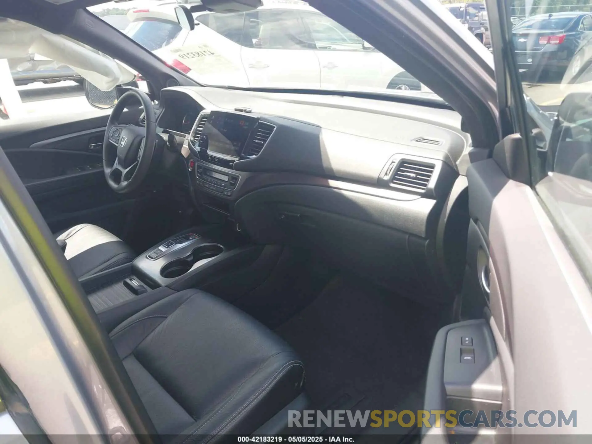 5 Photograph of a damaged car 5FNYF7H27MB003467 HONDA PASSPORT 2021