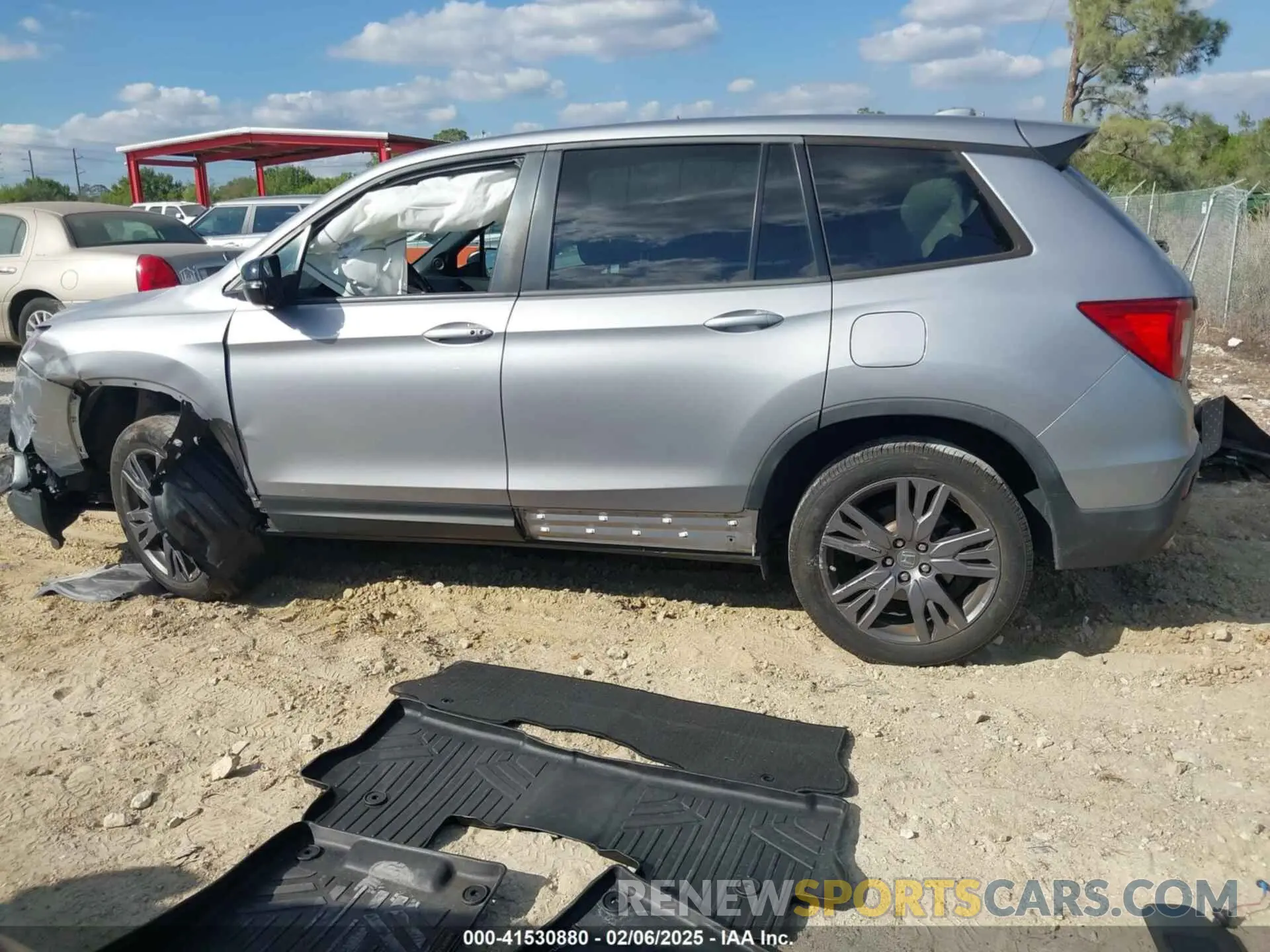 14 Photograph of a damaged car 5FNYF7H50MB011436 HONDA PASSPORT 2021