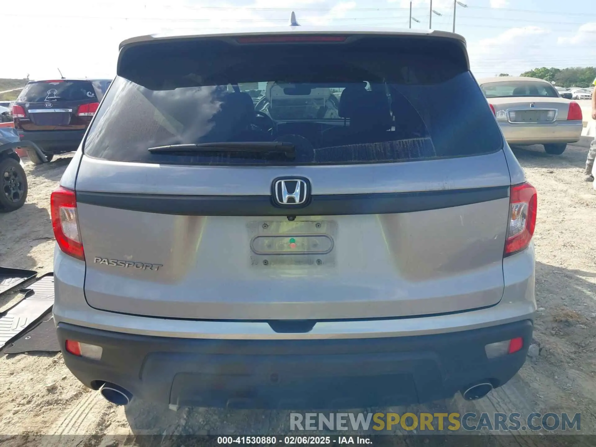 16 Photograph of a damaged car 5FNYF7H50MB011436 HONDA PASSPORT 2021