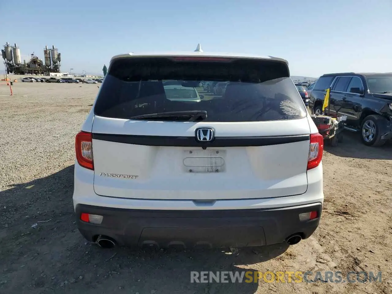 6 Photograph of a damaged car 5FNYF7H50MB014143 HONDA PASSPORT 2021