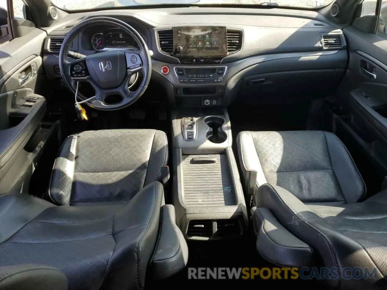 8 Photograph of a damaged car 5FNYF7H50MB014143 HONDA PASSPORT 2021